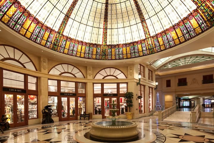 inside paris las vegas