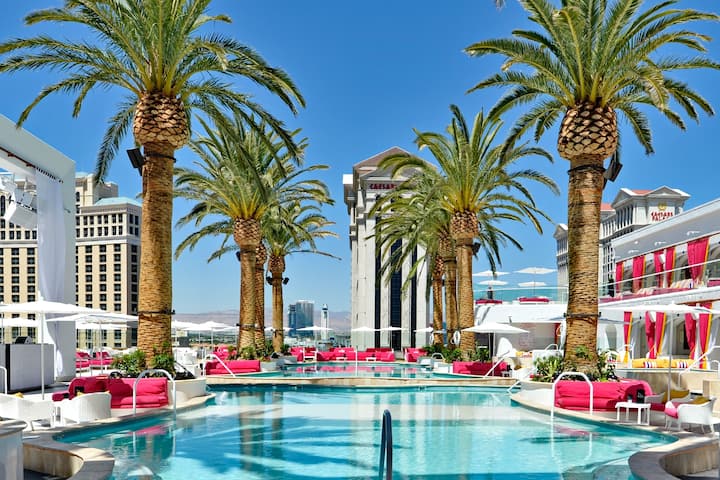 Pool daytime image at the The Cromwell Las Vegas in Las Vegas, Nevada