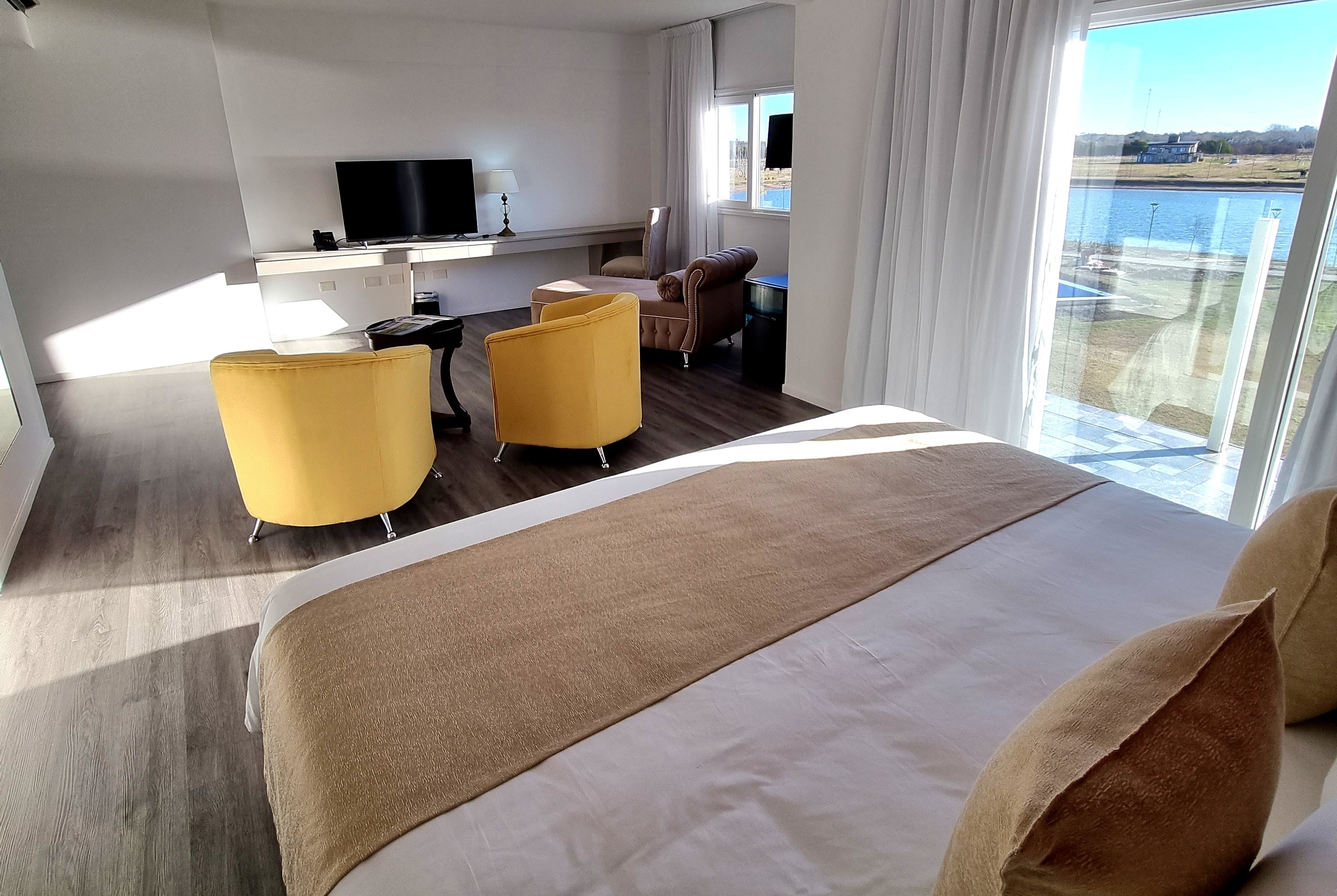 Guest room at the Days Inn by Wyndham Dolores Hotel Termal in Dolores, Other than US/Canada