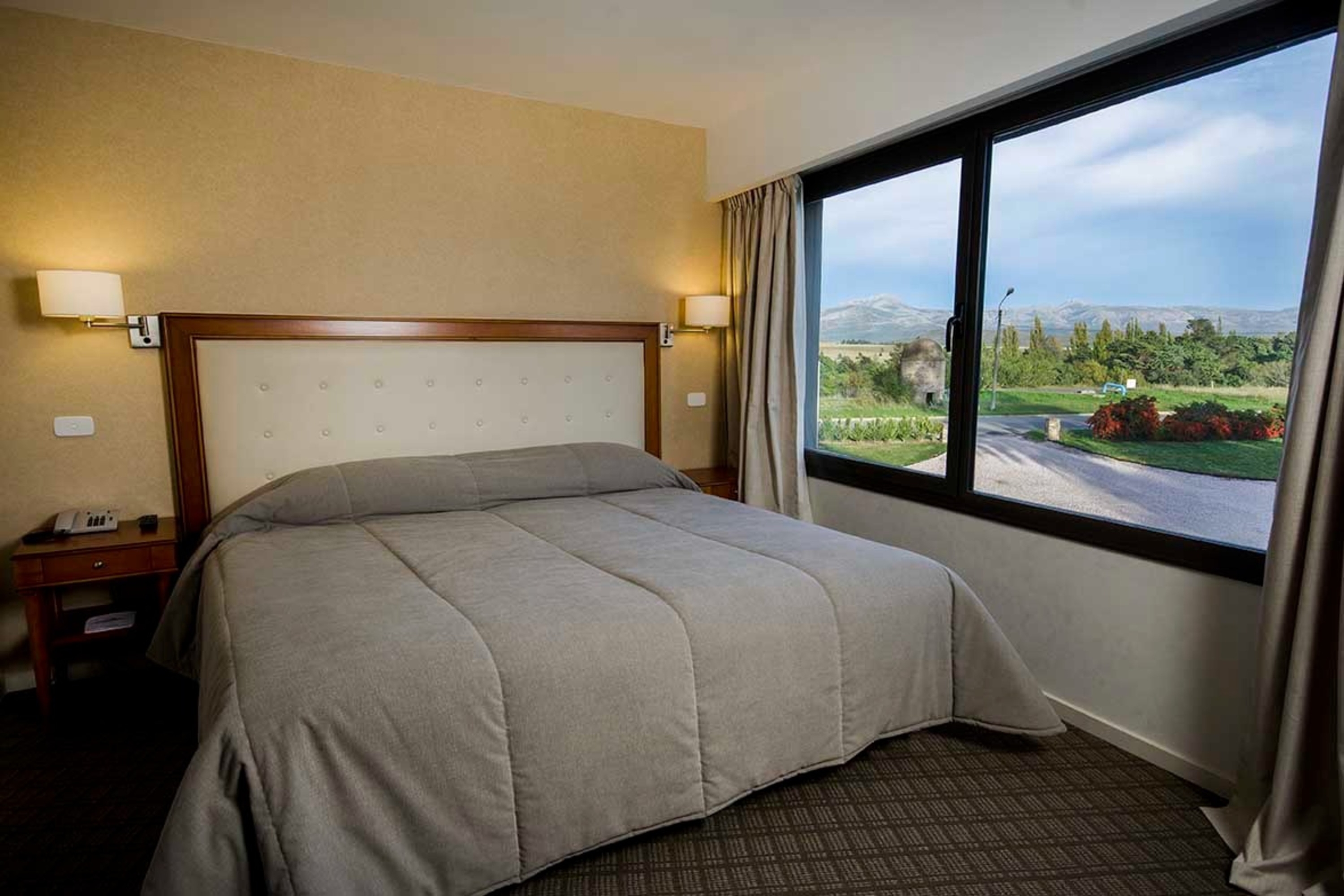 Guest room at the Days Inn by Wyndham Sierra de la Ventana in Sierra de la Ventana, Other than US/Canada