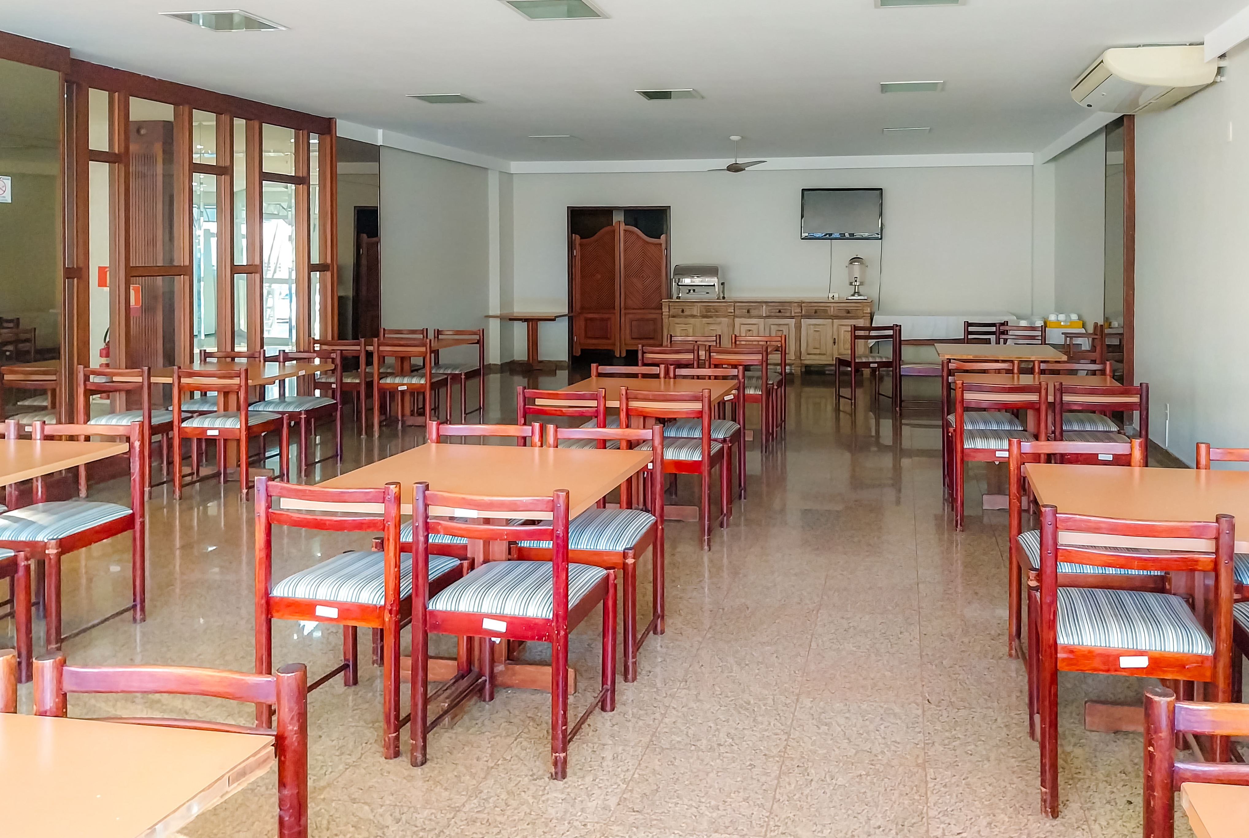 Days Inn by Wyndham Uberlandia restaurant in Uberlandia, Other than US/Canada