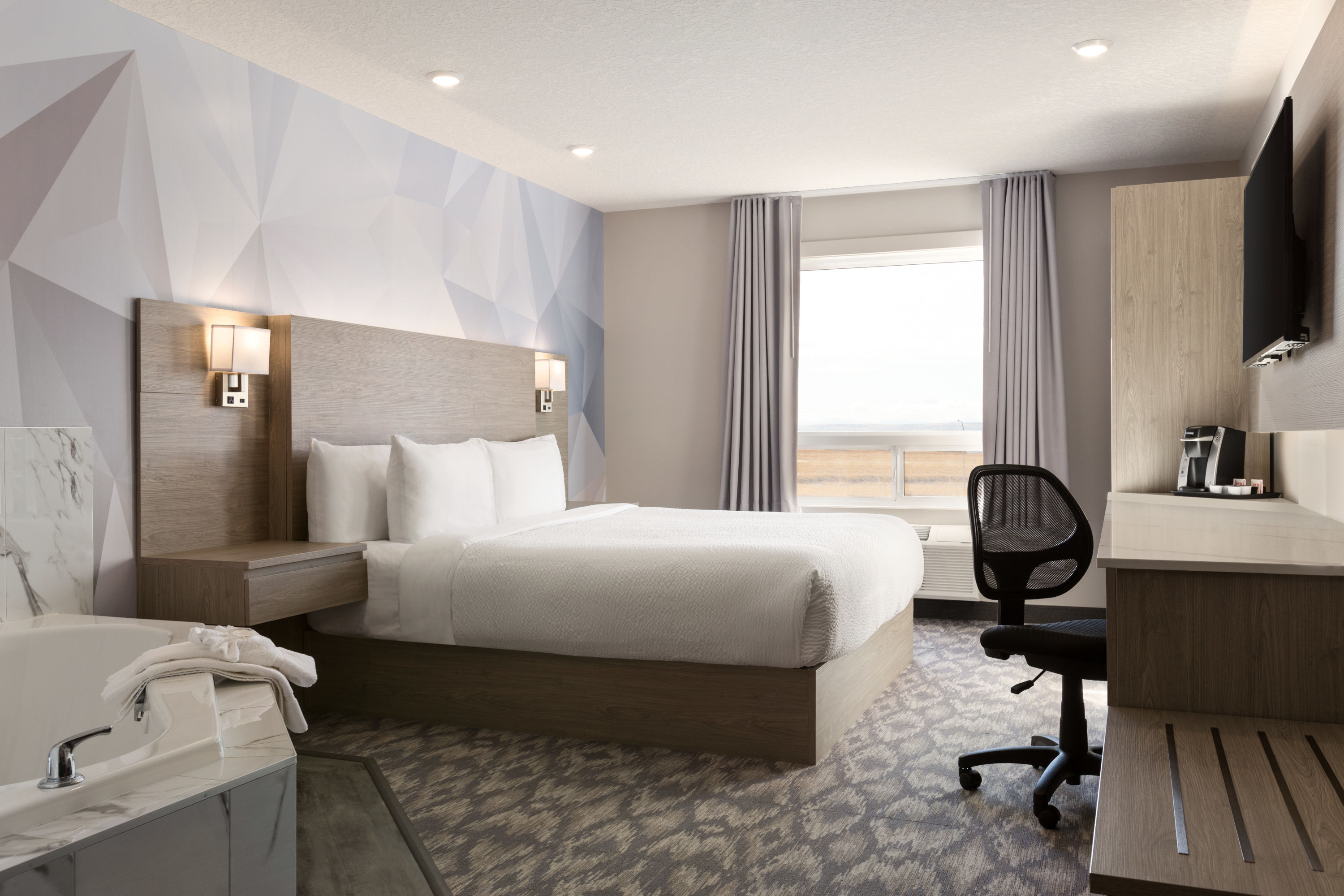 Days Inn by Wyndham Calgary North Balzac suite in Balzac, Alberta