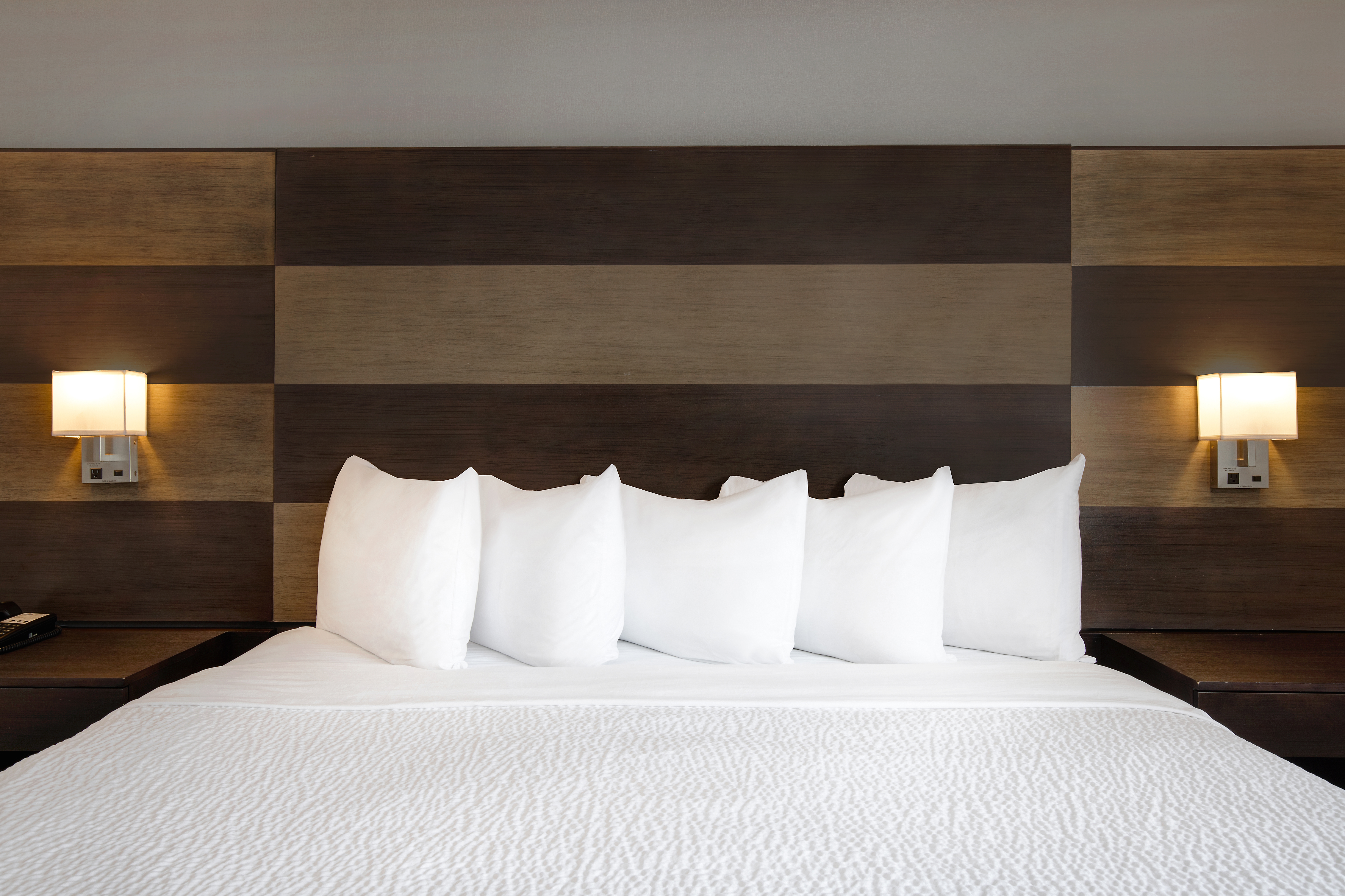 Guest room at the Days Inn by Wyndham Calgary South in Calgary, Alberta