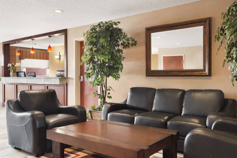 Days Inn & Suites Cochrane hotel lobby in Cochrane, Alberta