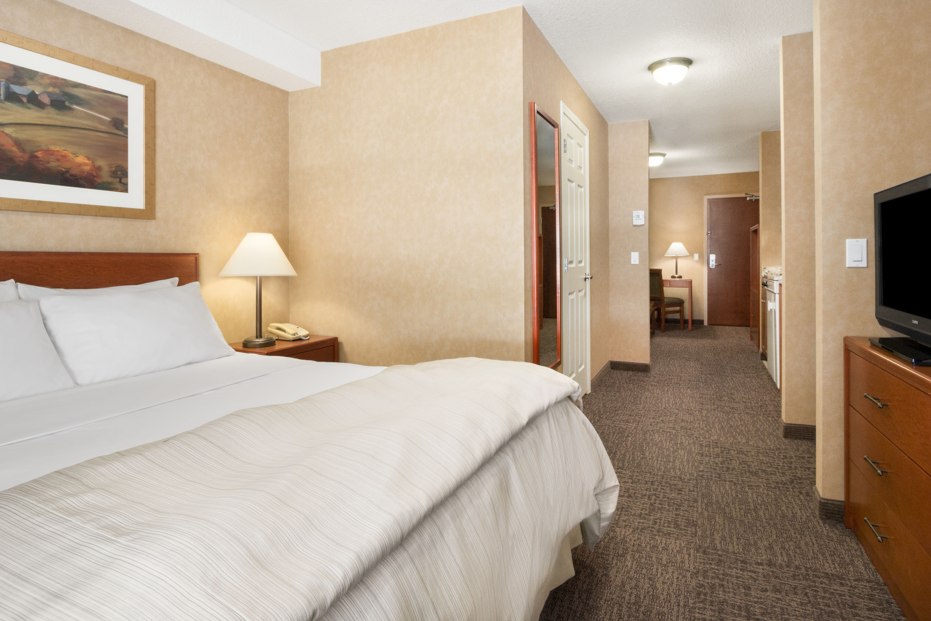 Days Inn & Suites by Wyndham Cochrane suite in Cochrane, Alberta
