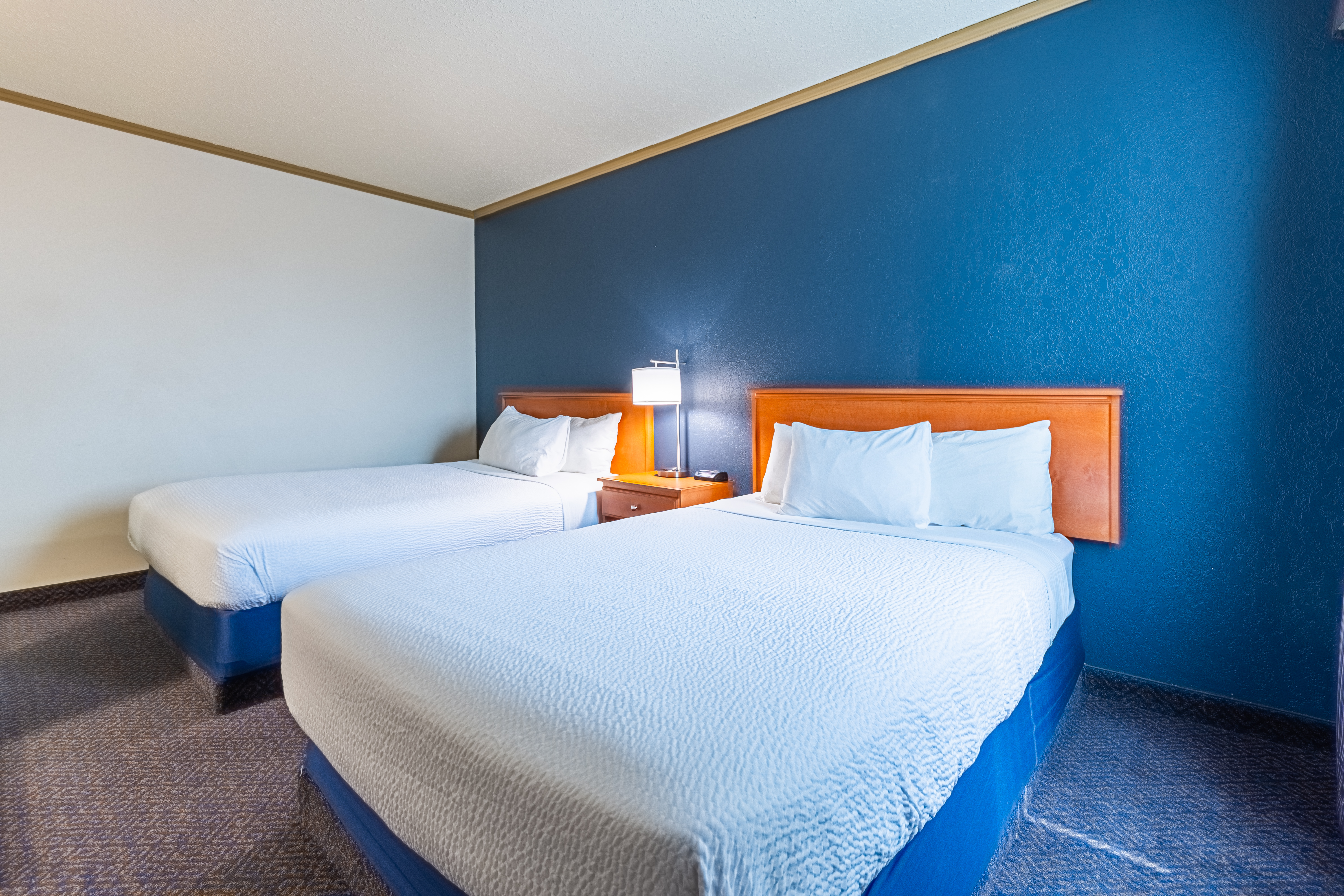 Guest room at the Days Inn by Wyndham Drayton Valley in Drayton Valley, Alberta