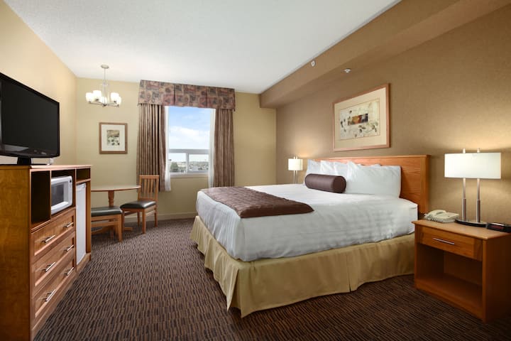 Days Inn Suites By Wyndham West Edmonton Edmonton Ab Hotels Days Inn Suites By Wyndham West Edmonton Edmonton Ab Hotels