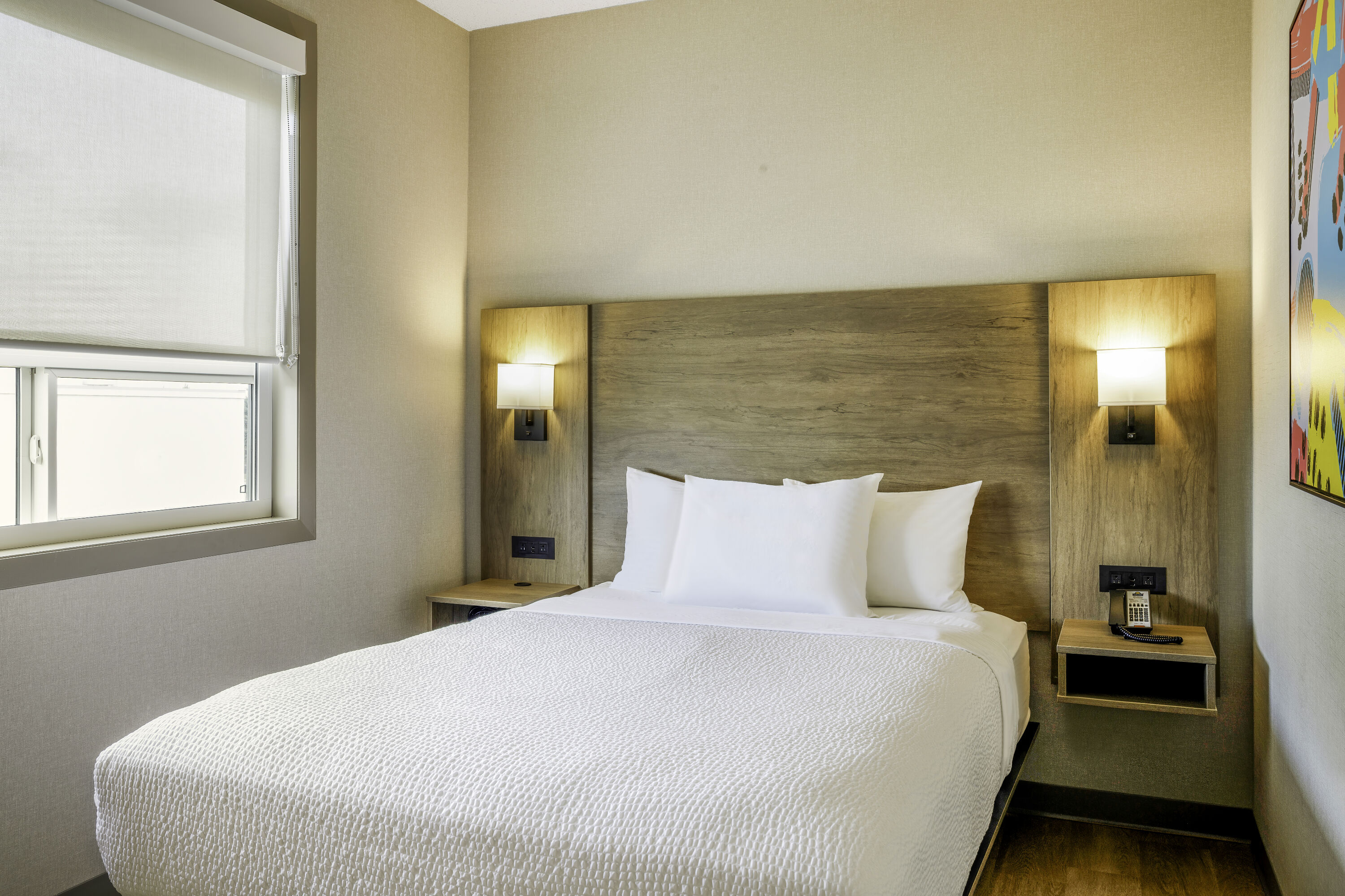 Days Inn & Suites by Wyndham West Edmonton suite in Edmonton, Alberta