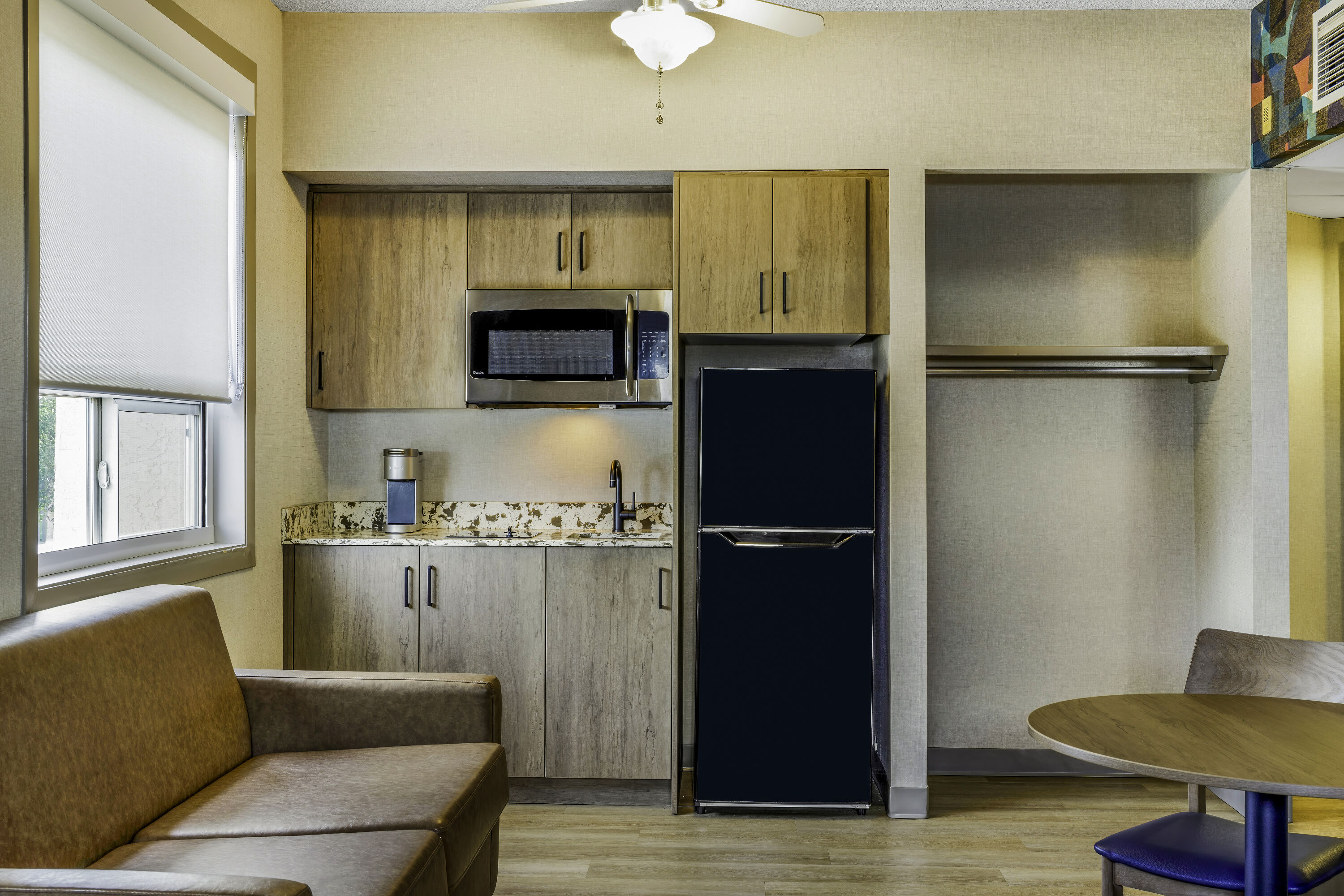 Days Inn & Suites by Wyndham West Edmonton suite in Edmonton, Alberta