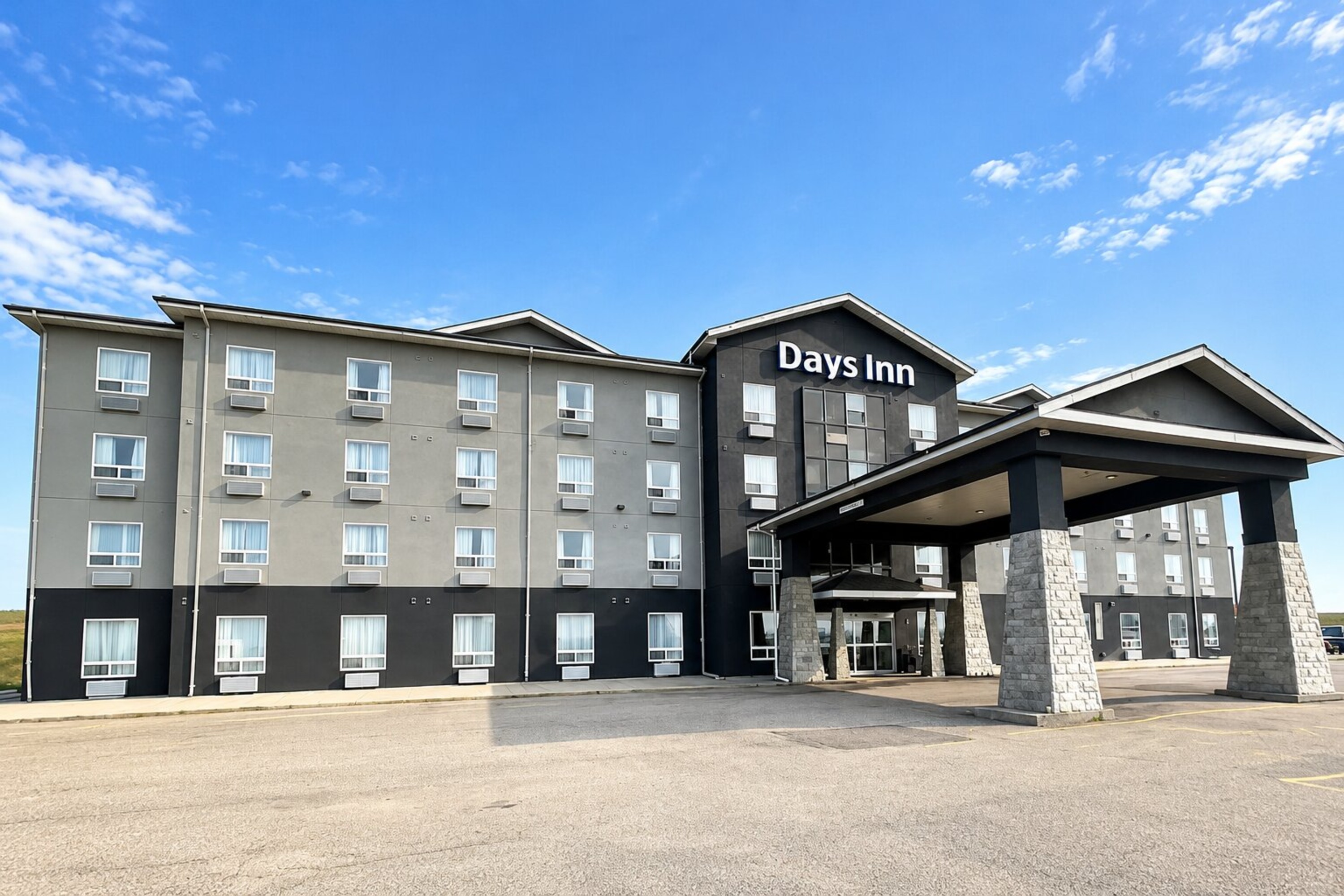Exterior of Days Inn by Wyndham Grande Prairie hotel in Grande Prairie, Alberta