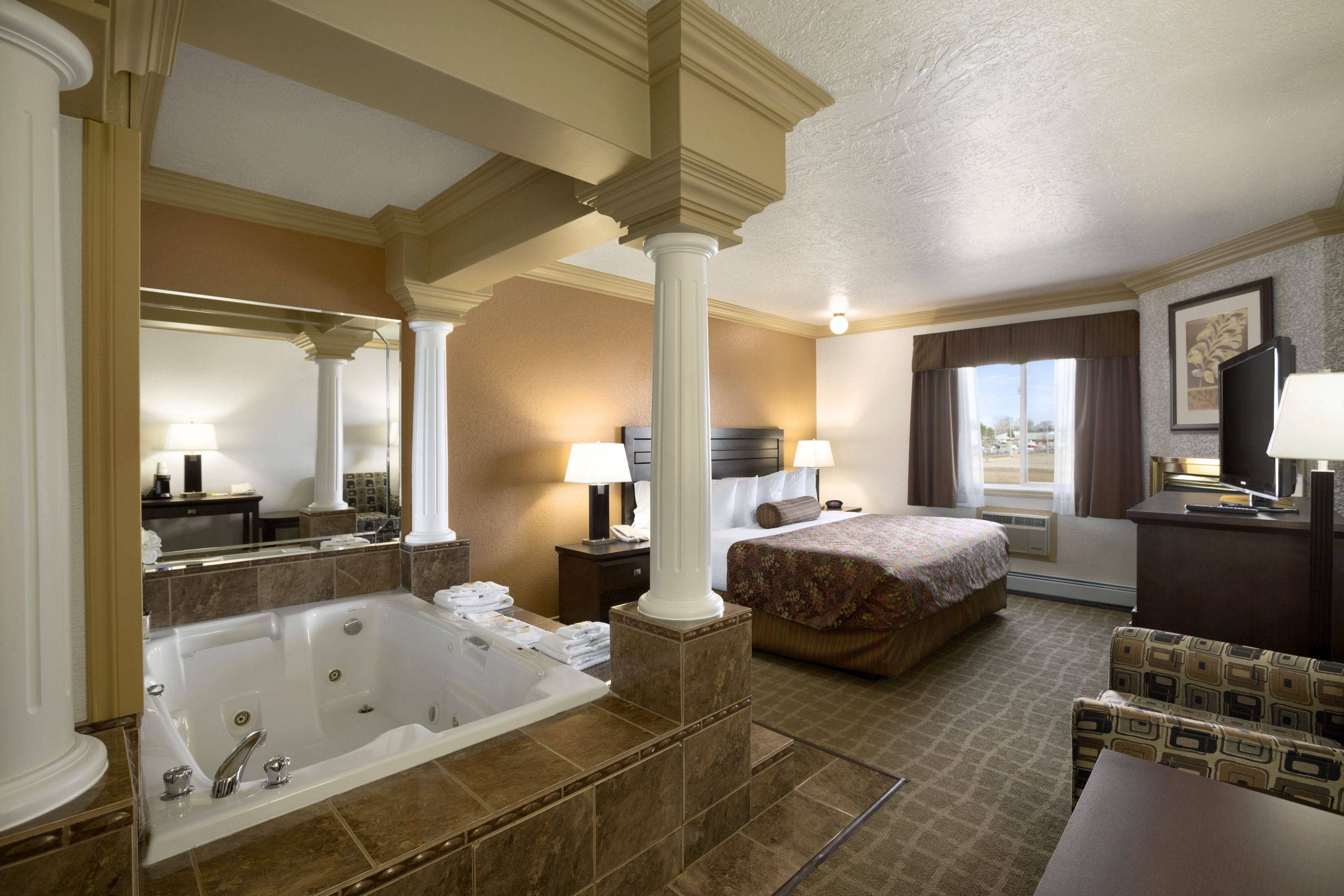 Days Inn by Wyndham High Level suite in High Level, Alberta