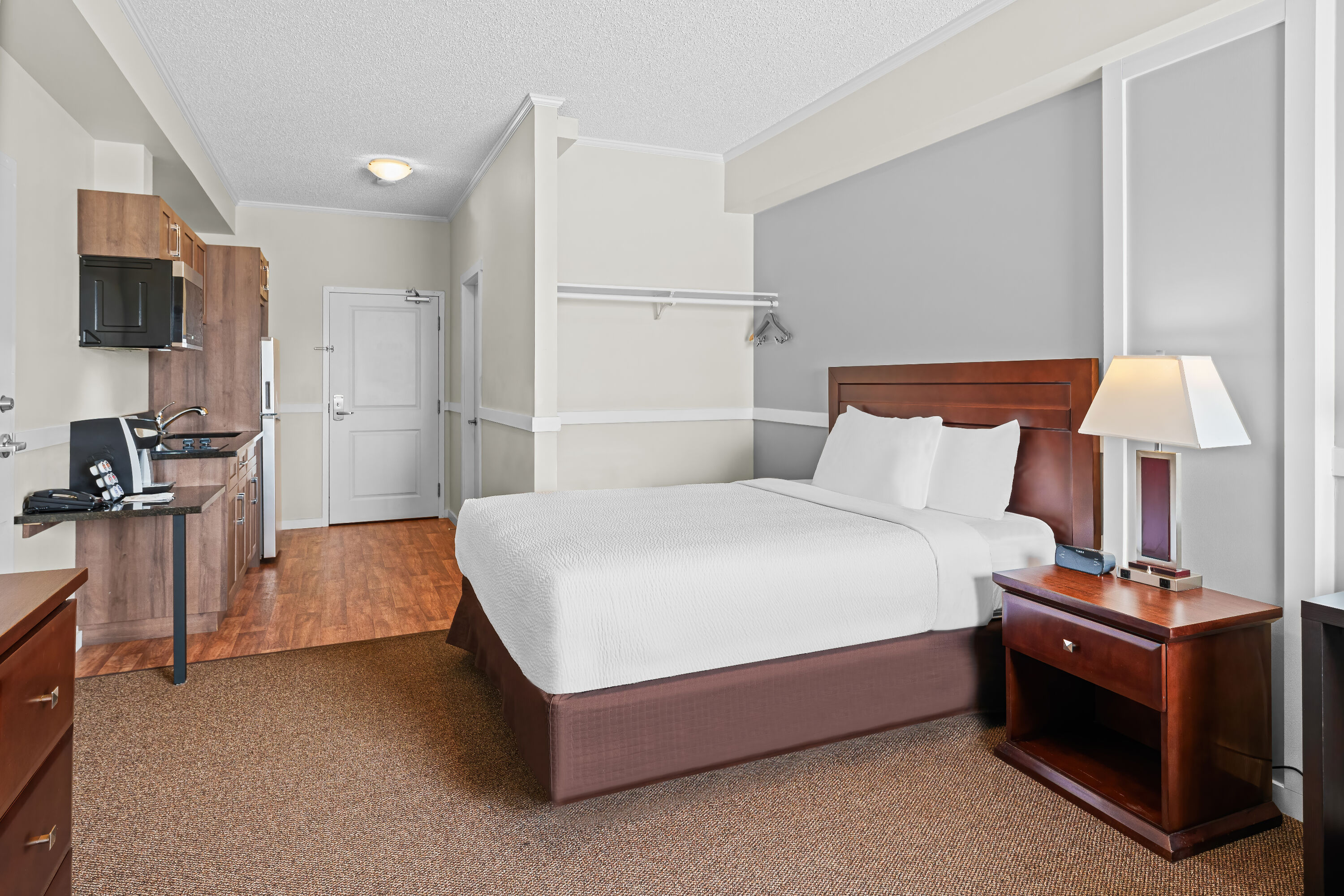 Days Inn by Wyndham Lamont suite in Lamont, Alberta