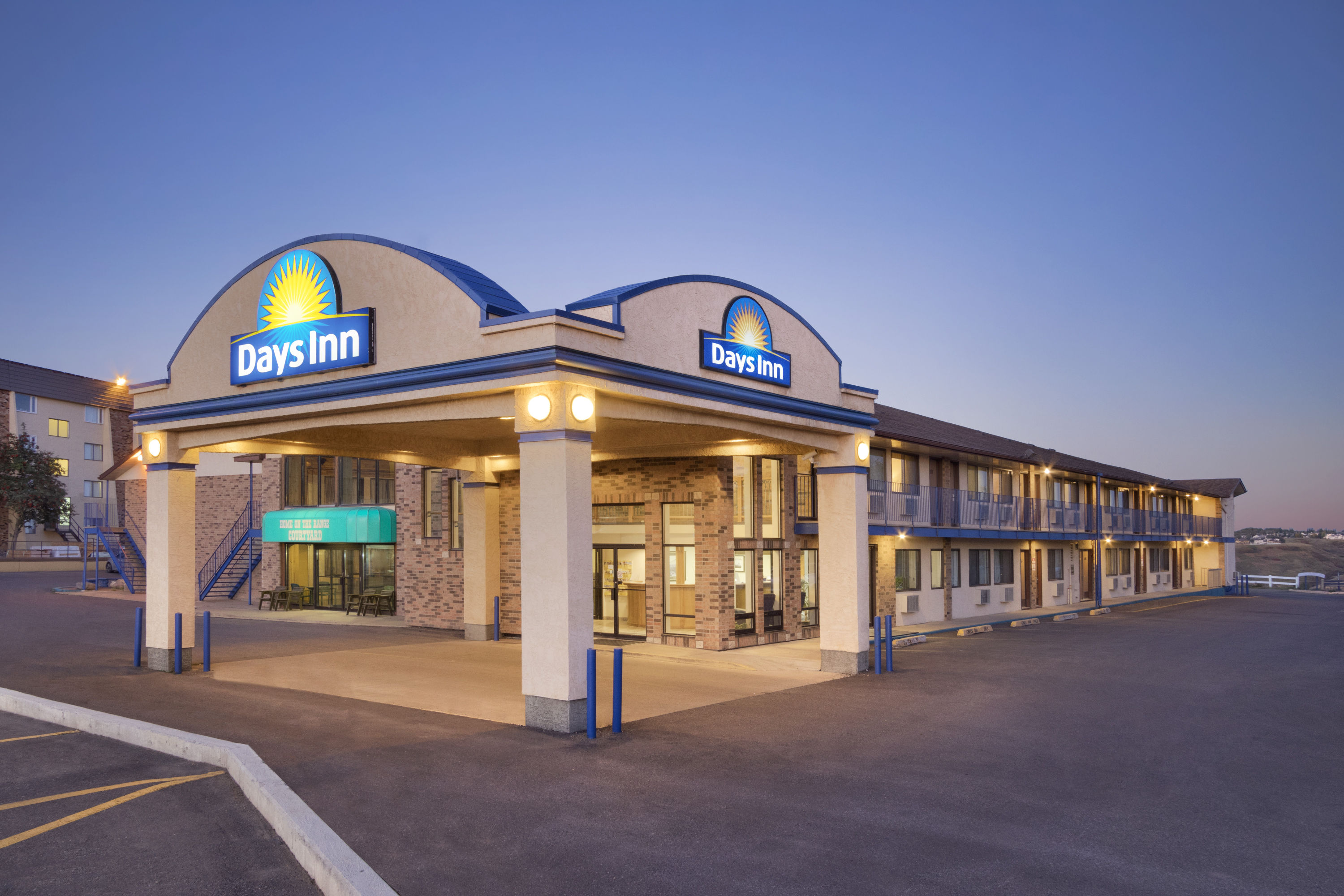 Days Inn Wyndham Lethbridge Lethbridge  Hotels