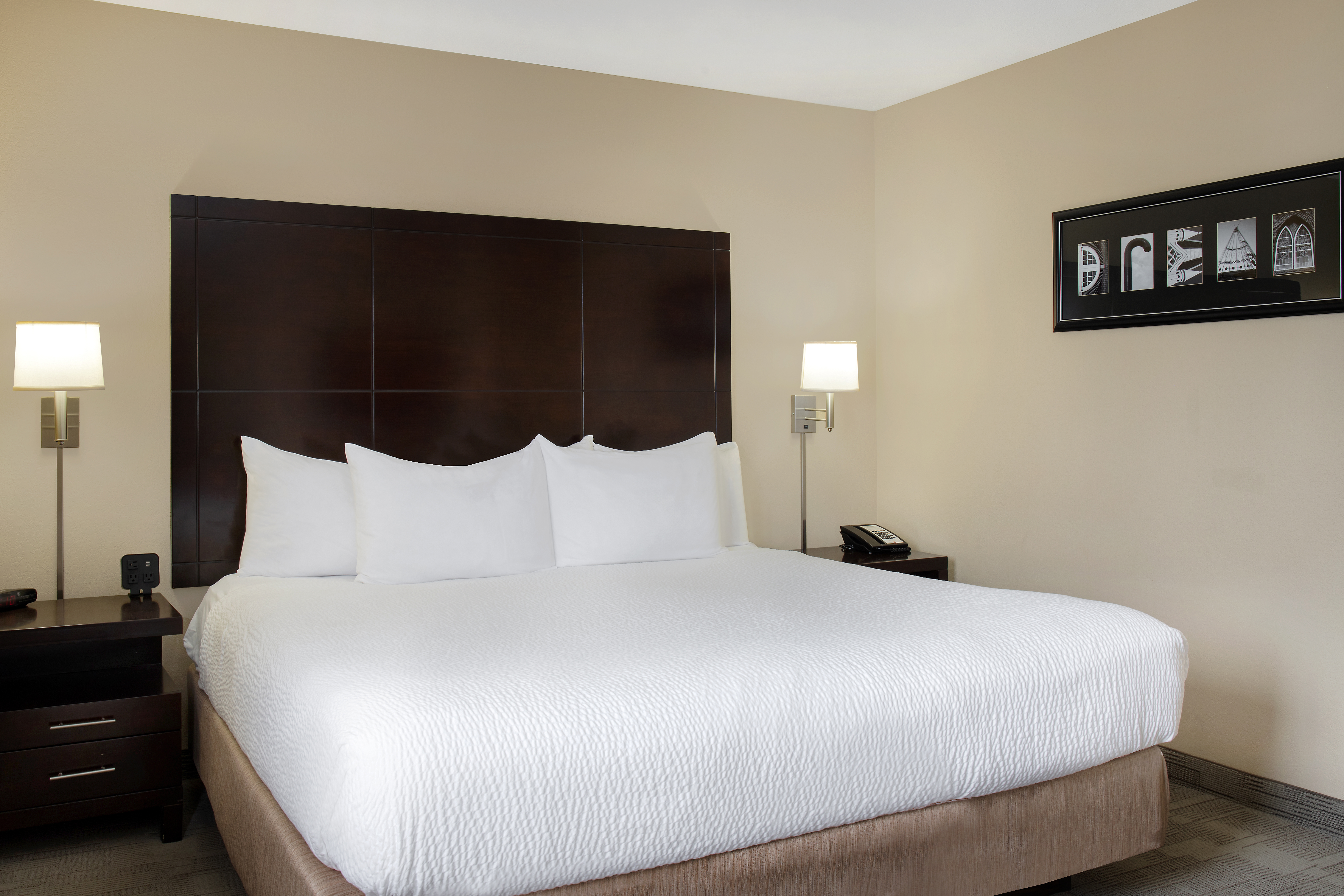 Guest room at the Days Inn by Wyndham Medicine Hat in Medicine Hat, Alberta
