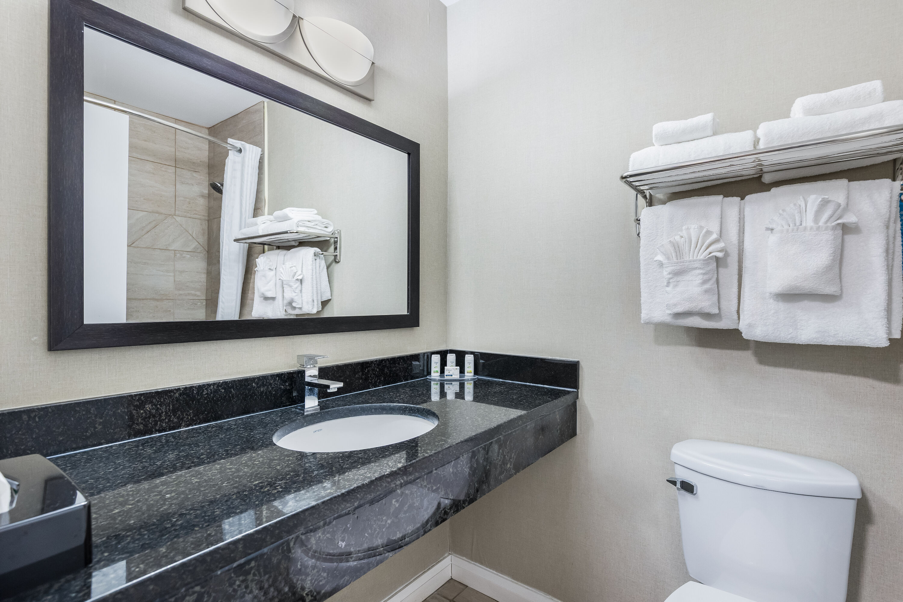 Guest room bath at the Days Inn by Wyndham Sylvan Lake in Sylvan Lake, Alberta