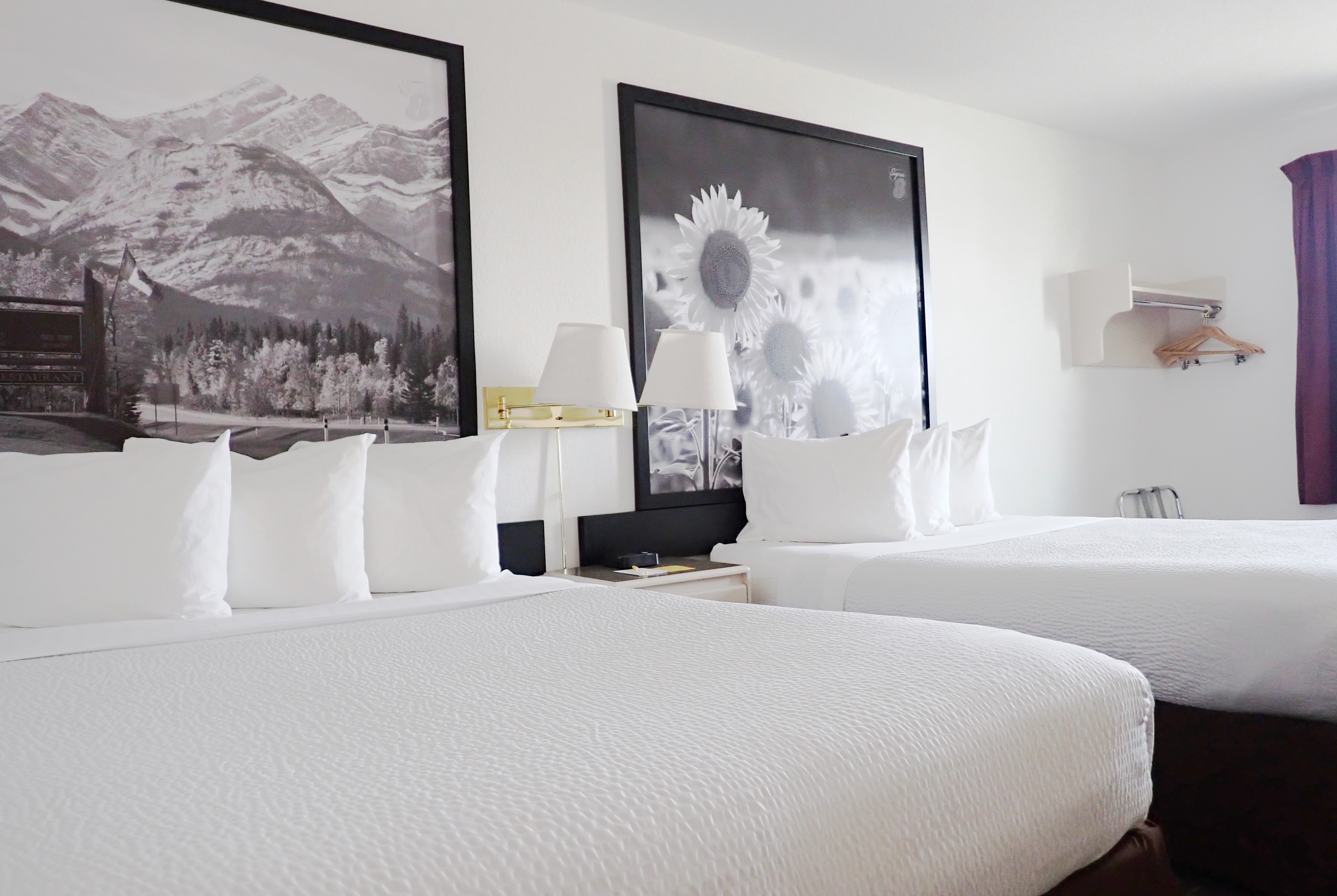 Guest room at the Days Inn by Wyndham Taber in Taber, Alberta