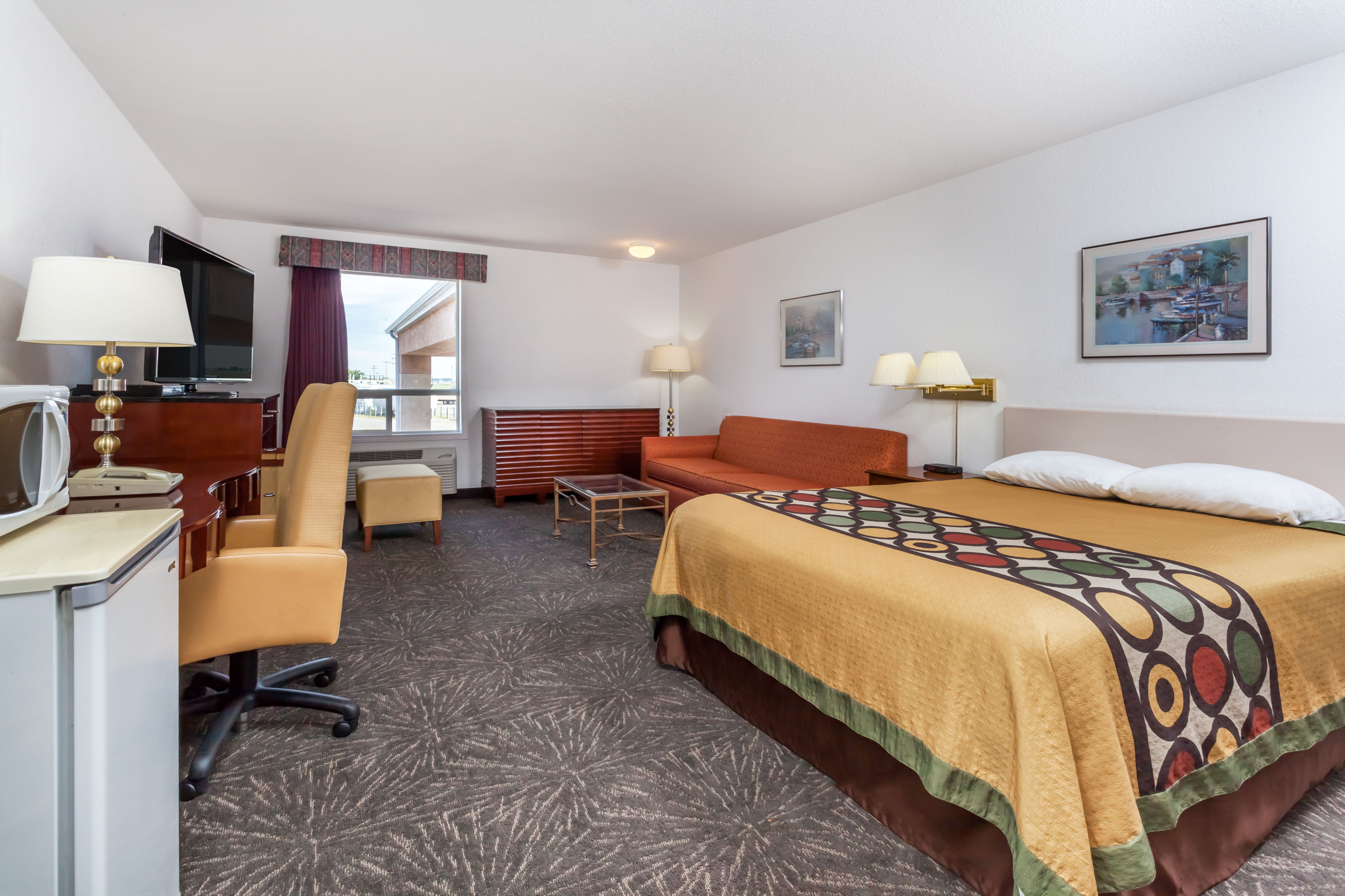 Guest room at the Days Inn by Wyndham Taber in Taber, Alberta