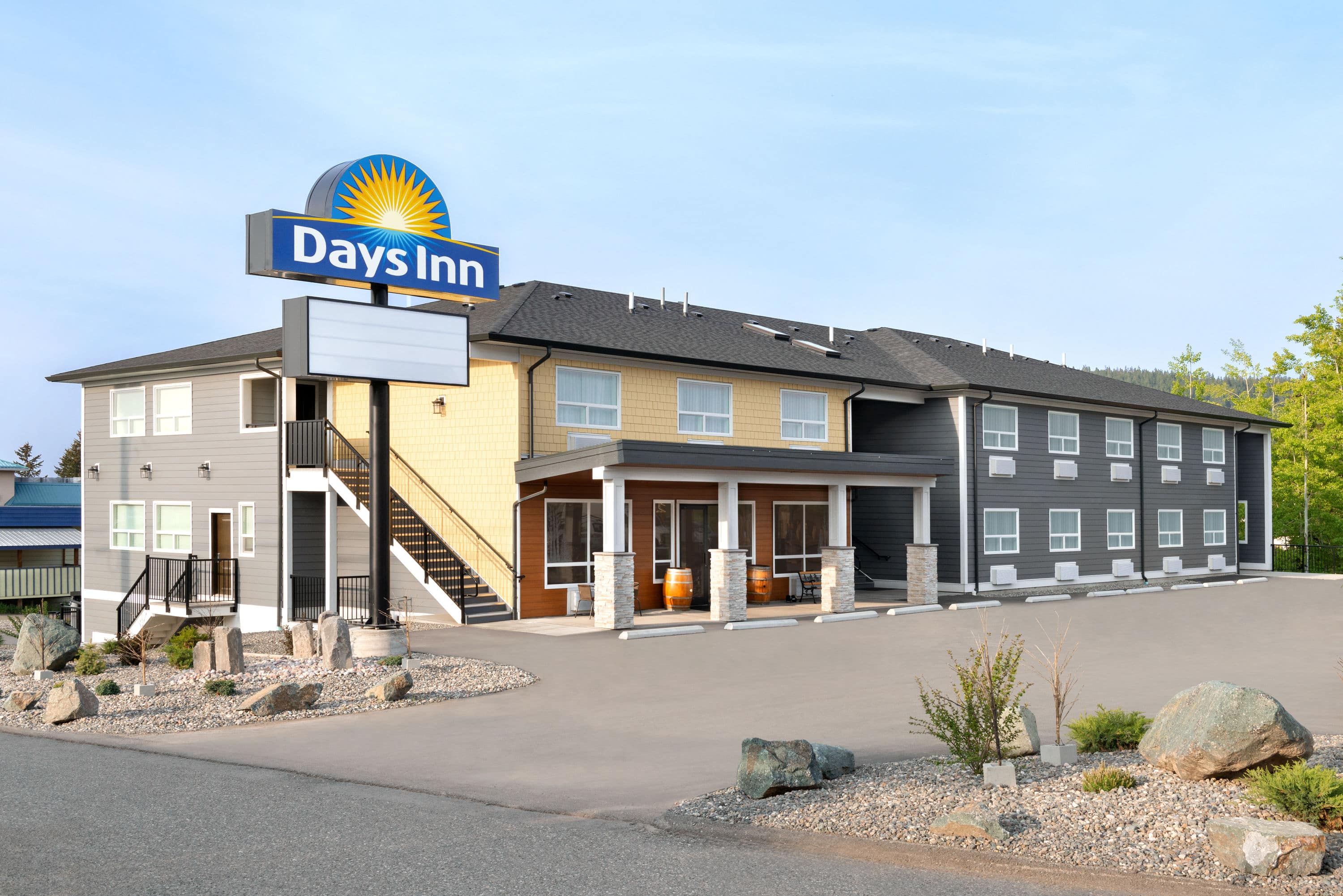 Days Inn By Wyndham 100 Mile House