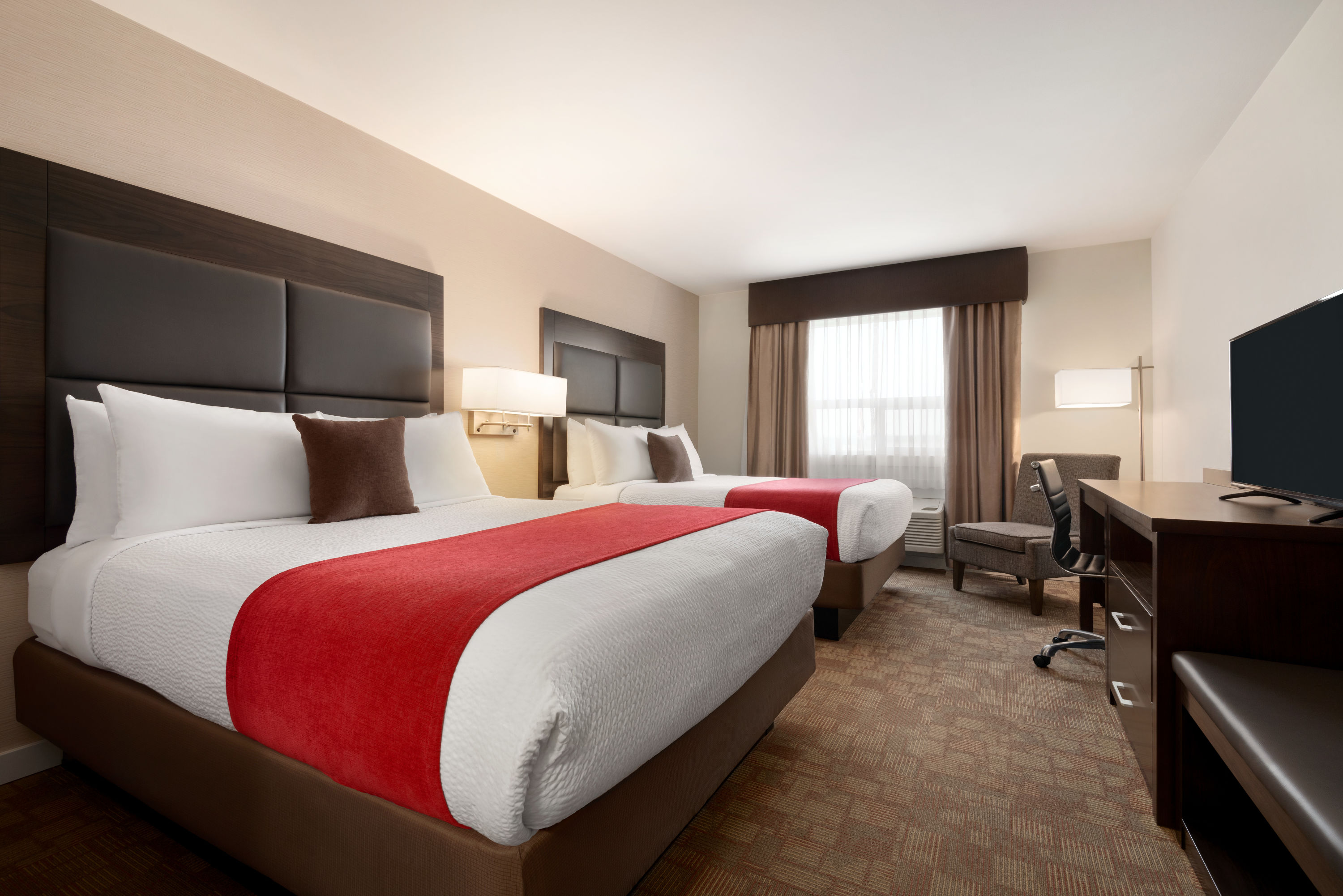 Days Inn Wyndham 100 Mile House 100 Mile House  Hotels