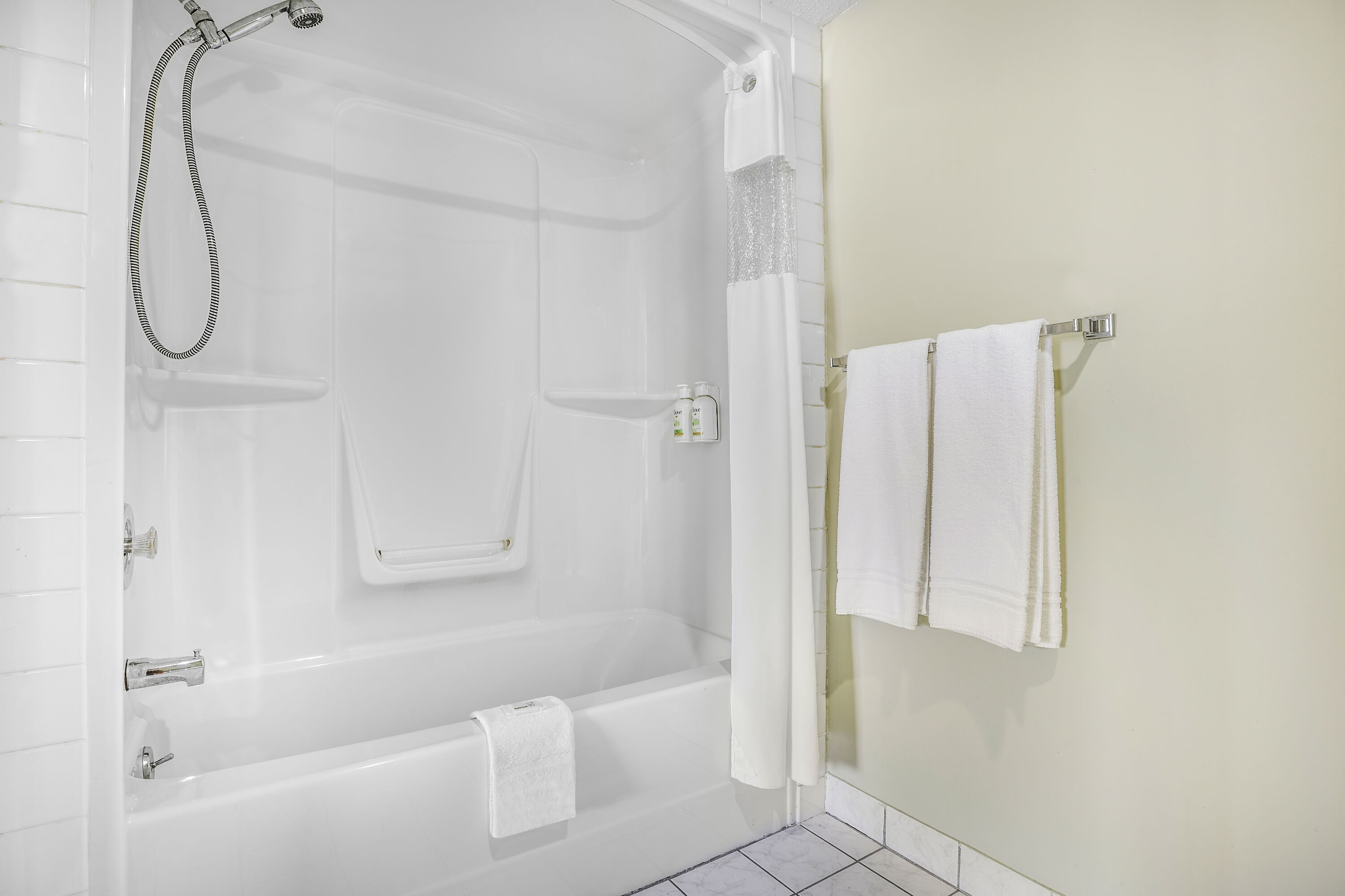 Guest room bath at the Days Inn by Wyndham Golden in Golden, British Columbia