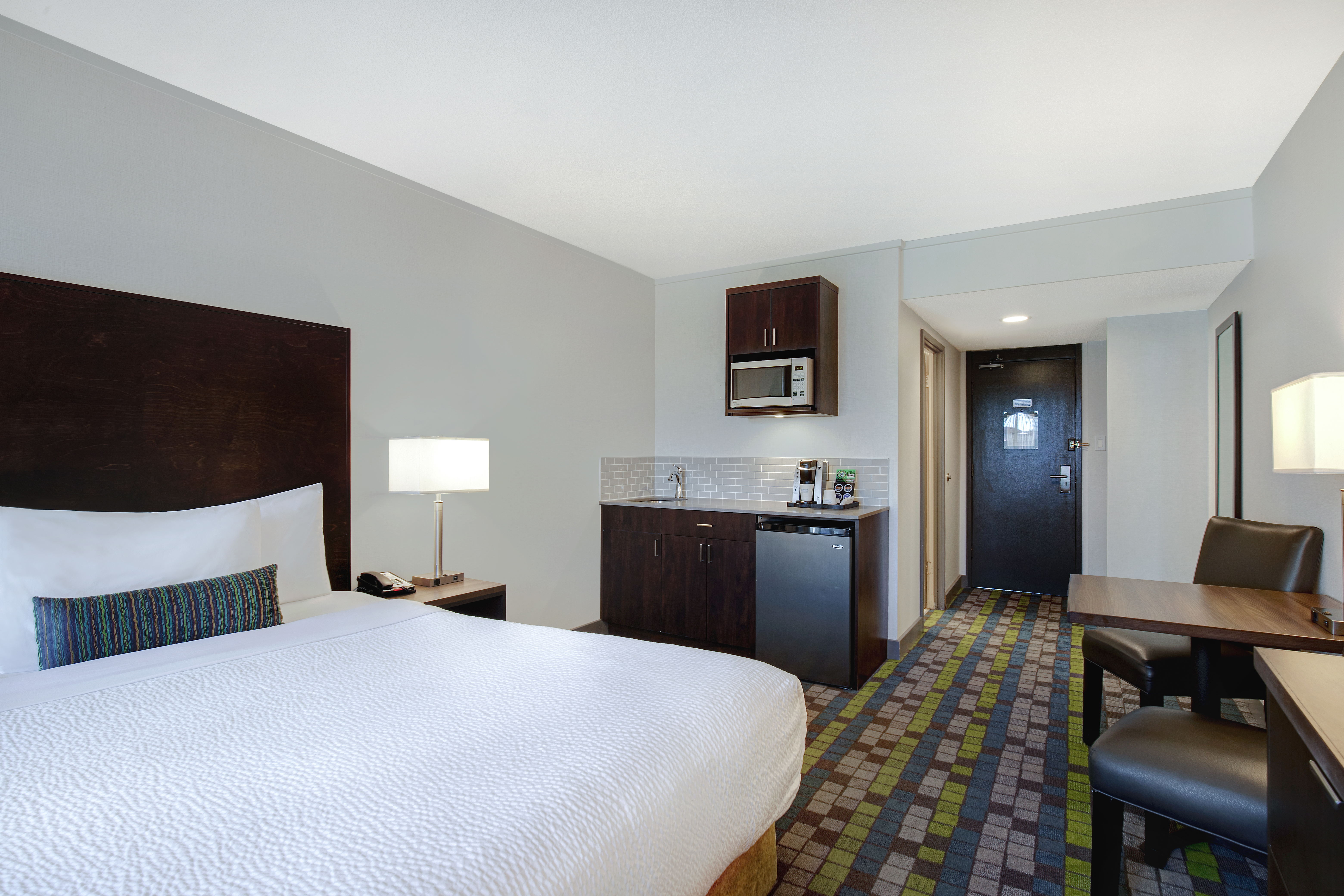 Guest room at the Days Inn by Wyndham Victoria Airport Sidney in Sidney, British Columbia