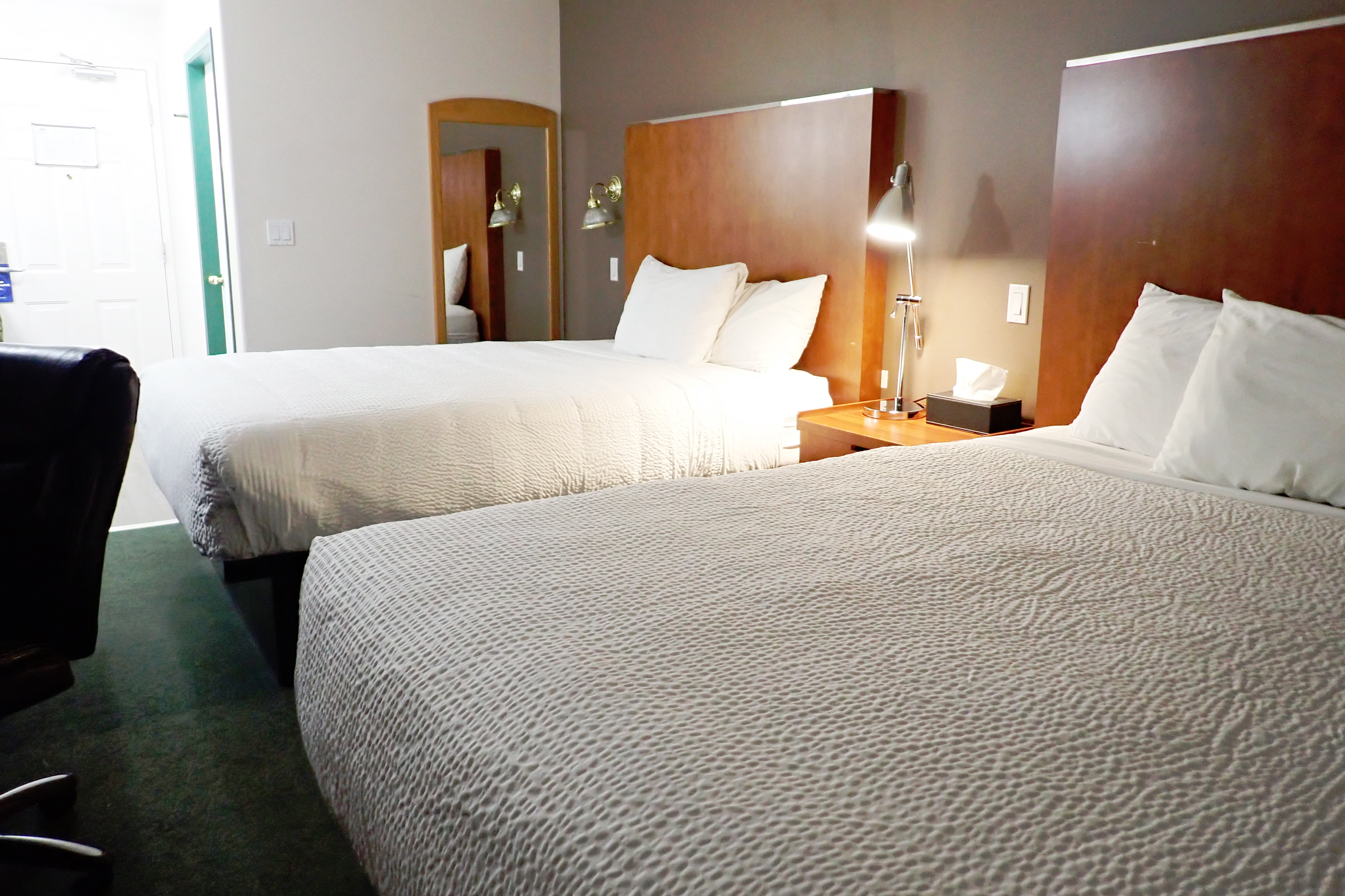 Guest room at the Days Inn by Wyndham Valemount in Valemount, British Columbia
