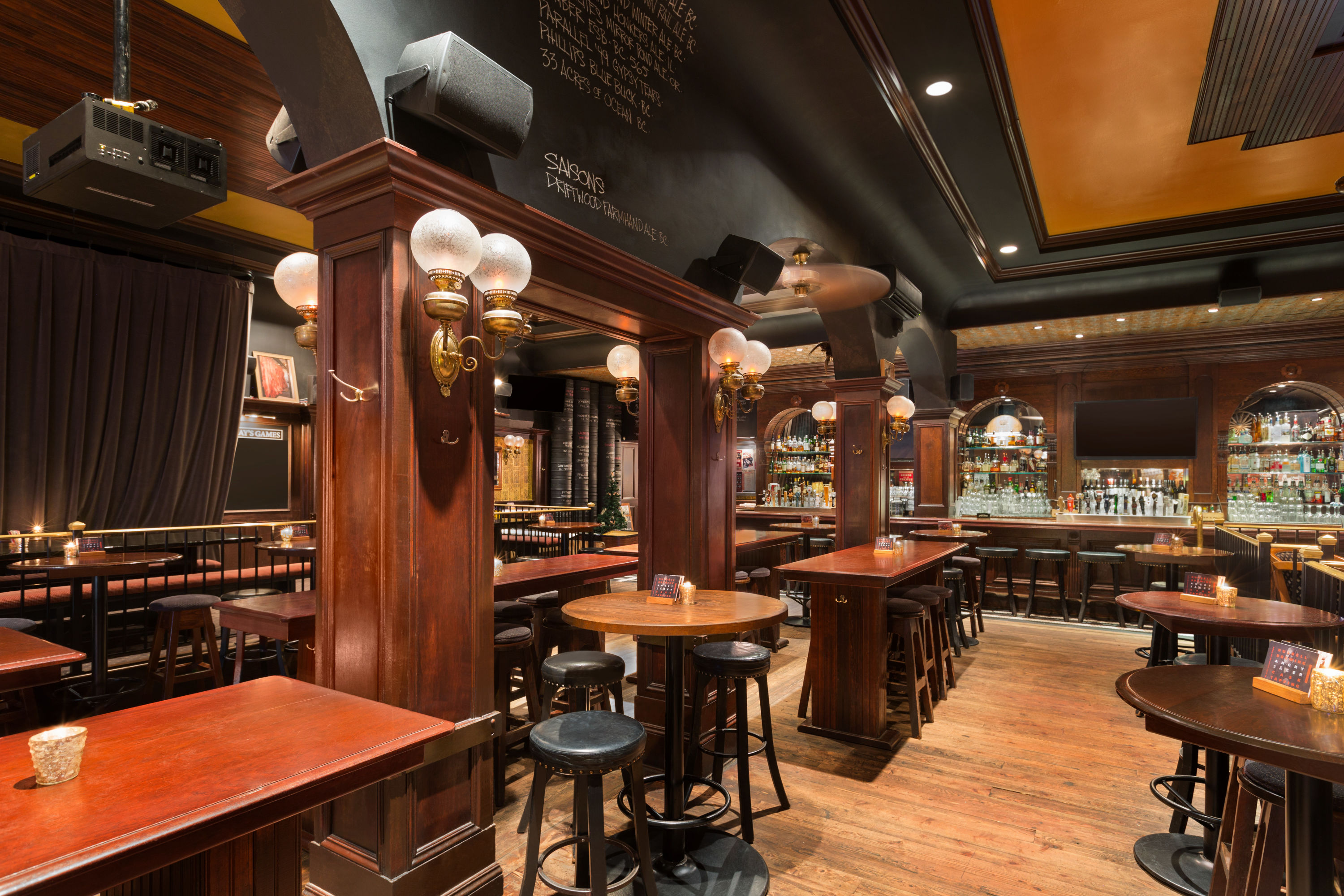 Bar at Days Inn by Wyndham Vancouver Downtown in Vancouver, British Columbia