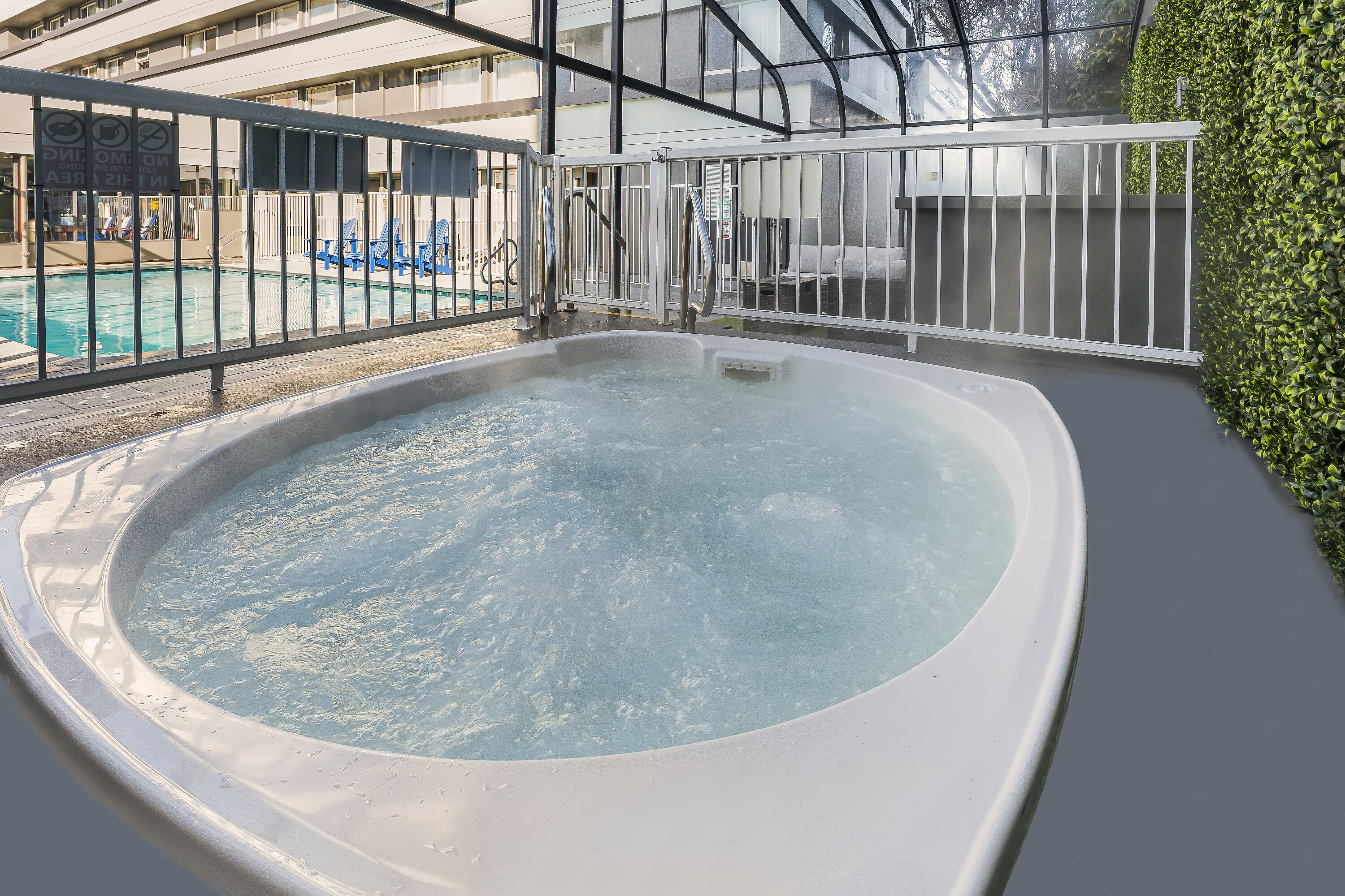 Hot tub at the Days Inn by Wyndham Victoria On The Harbour in Victoria, British Columbia