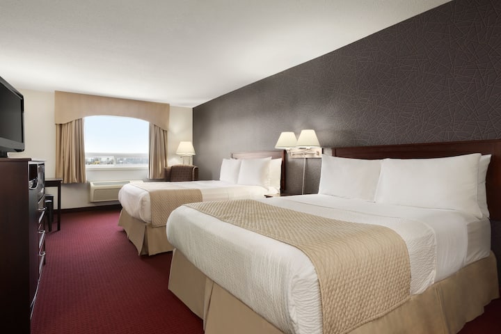 Days Inn & Suites by Wyndham Brandon | Brandon, MB Hotels