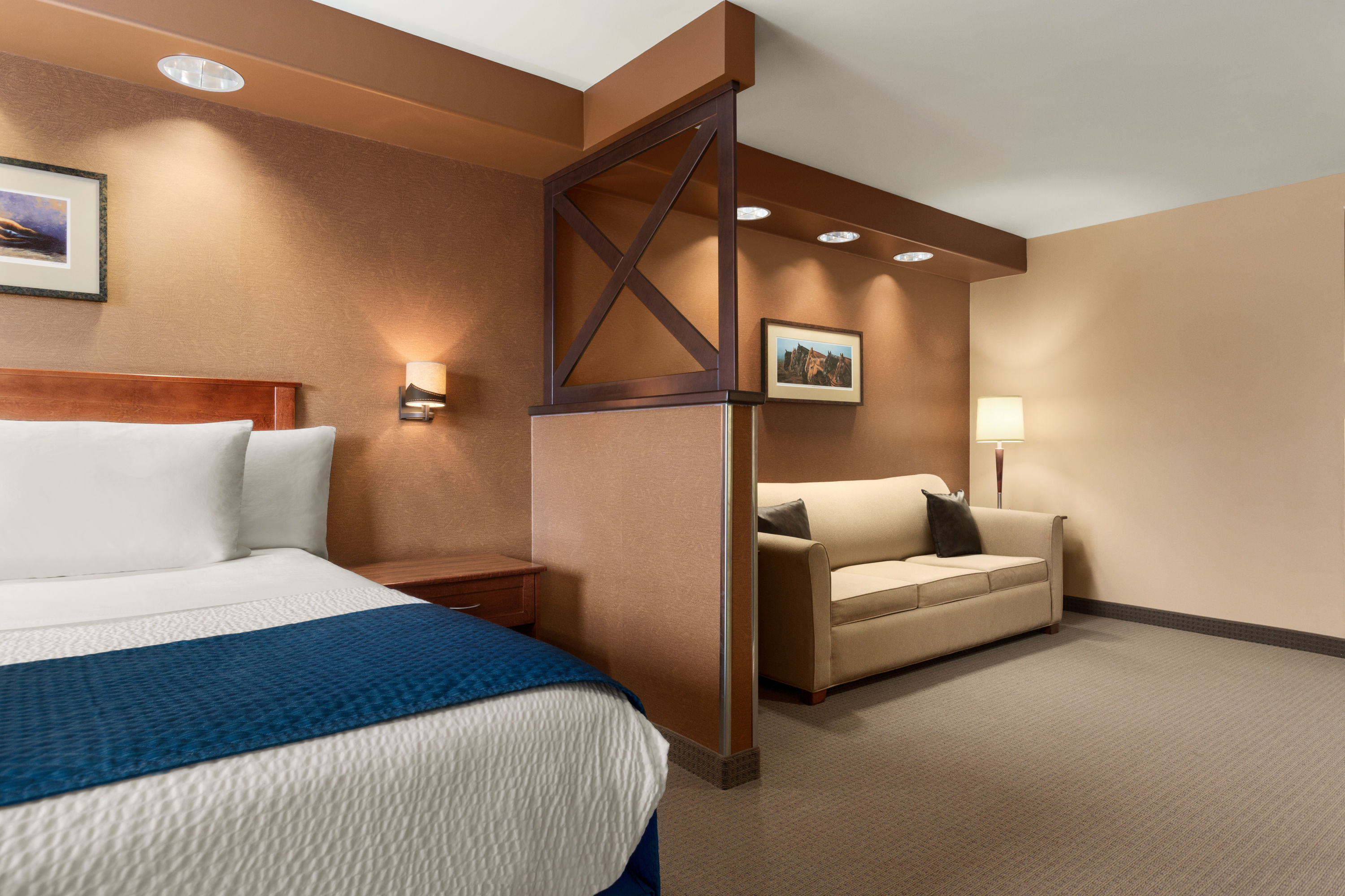 Days Inn & Suites by Wyndham Brandon Brandon, MB Hotels