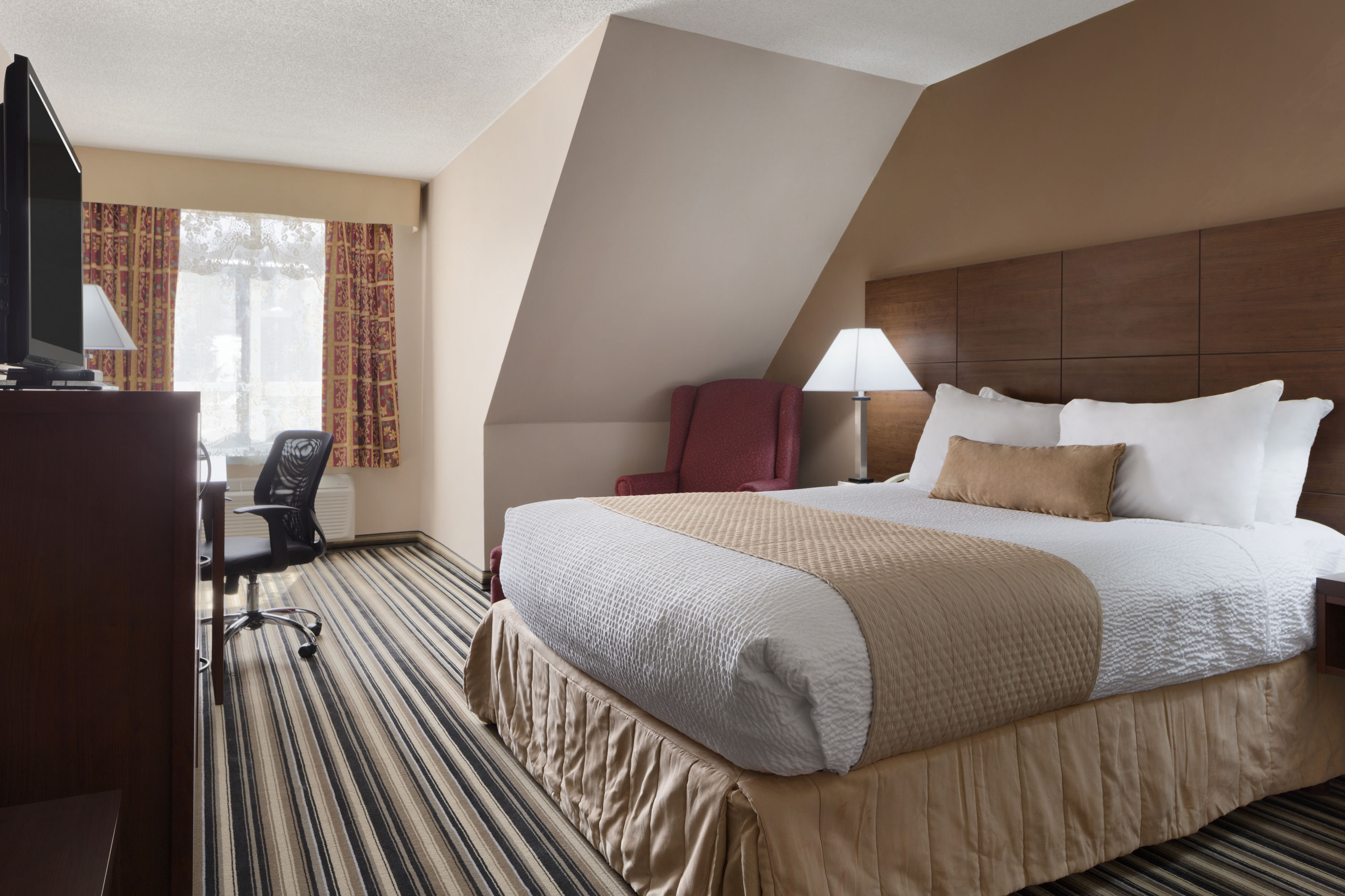 Guest room at the Days Inn by Wyndham Dalhousie in Dalhousie, New Brunswick