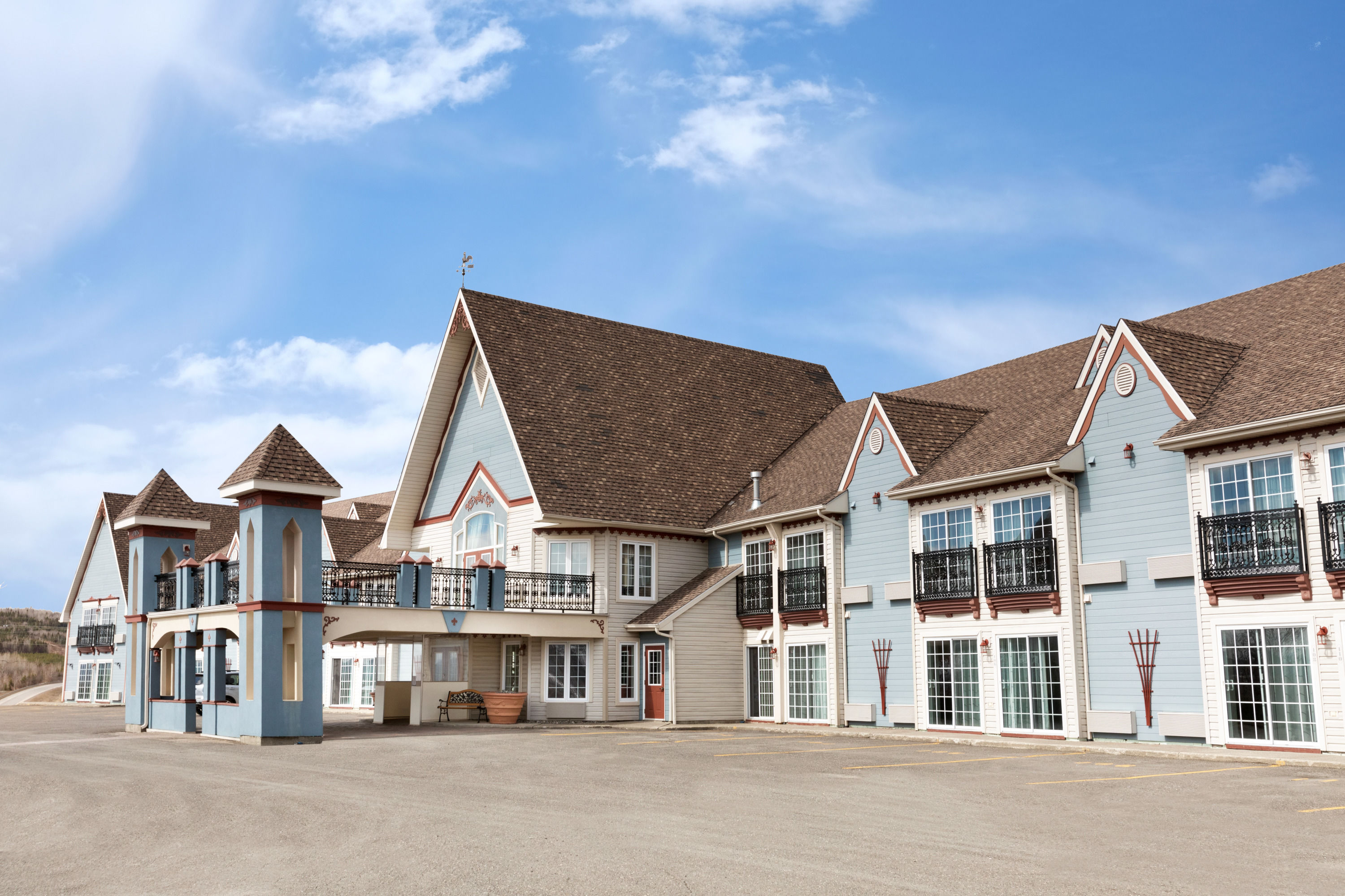 Exterior of Days Inn by Wyndham Edmundston hotel in Edmundston, New Brunswick