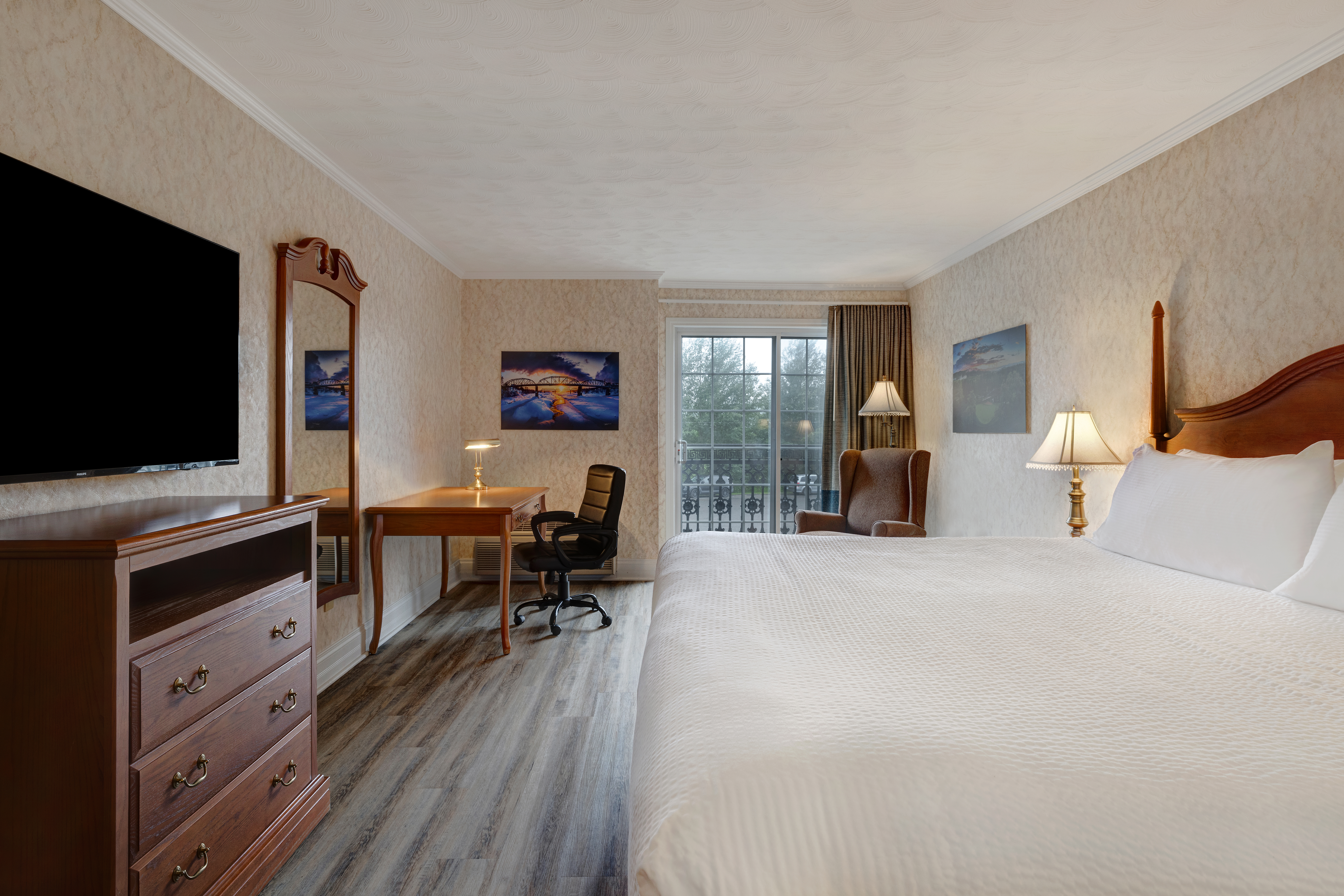 Guest room at the Days Inn by Wyndham Edmundston in Edmundston, New Brunswick