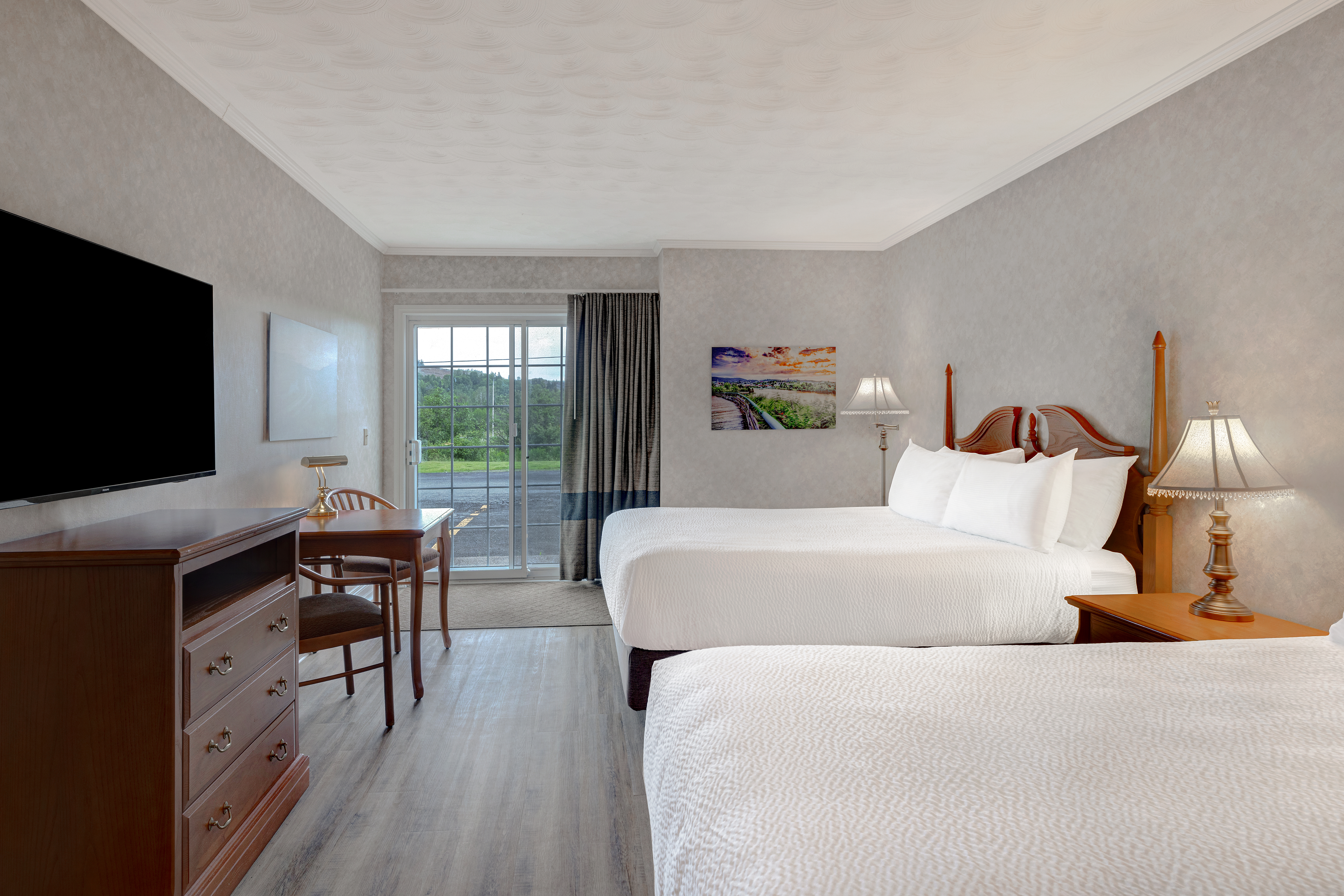 Guest room at the Days Inn by Wyndham Edmundston in Edmundston, New Brunswick