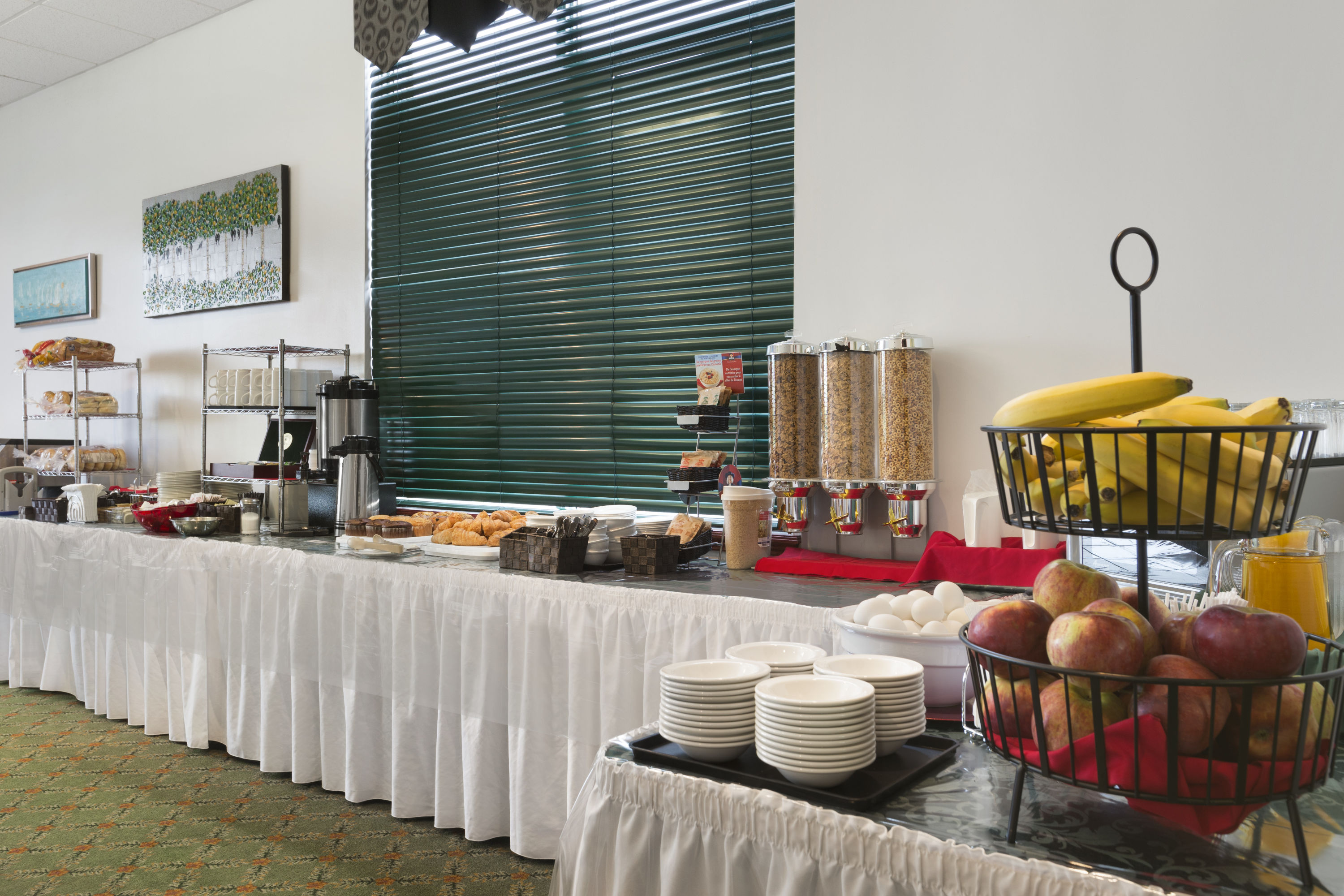 Days Inn by Wyndham Oromocto Conference Centre restaurant in Oromocto, New Brunswick