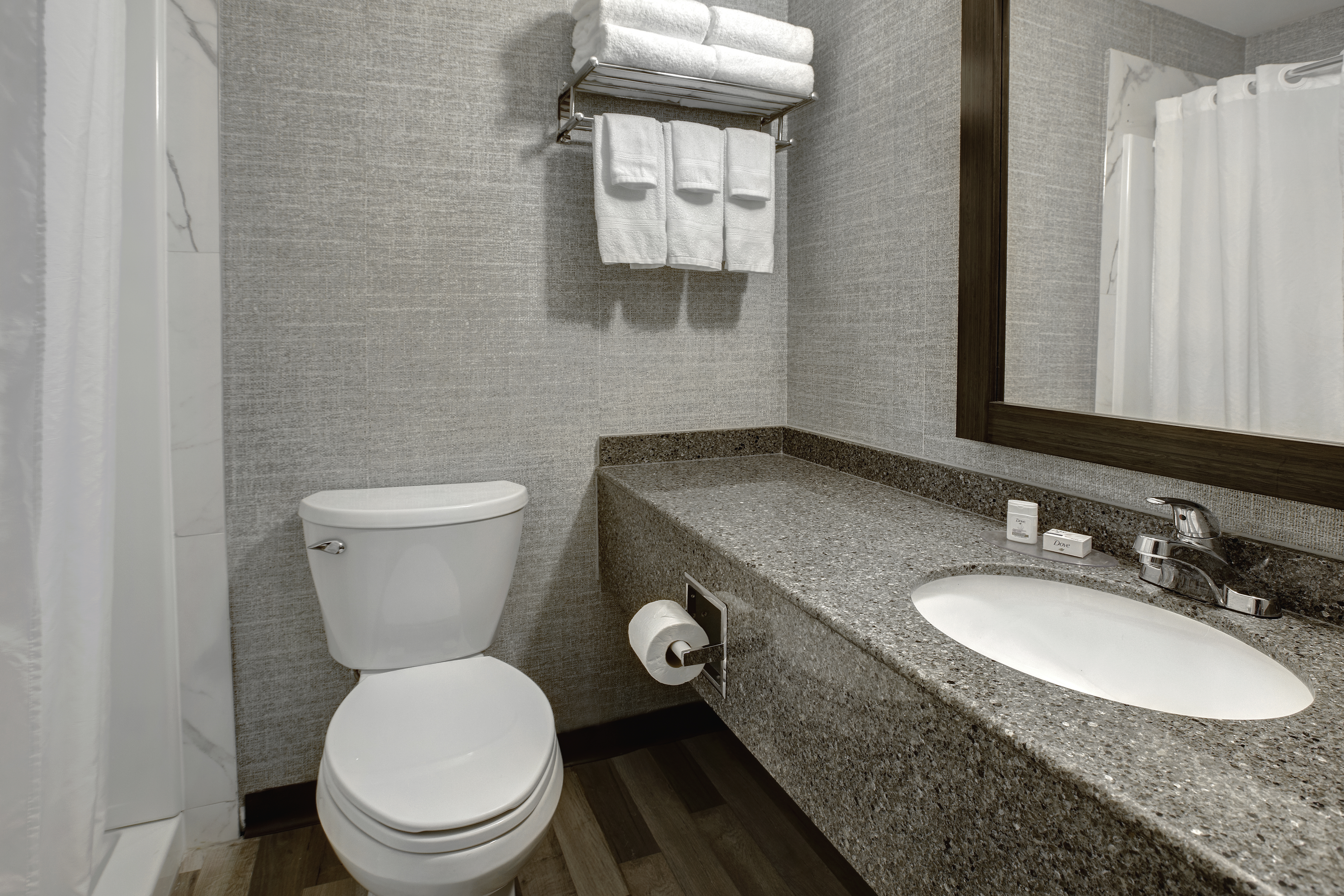 Guest room bath at the Days Inn by Wyndham Barrie in Barrie, Ontario