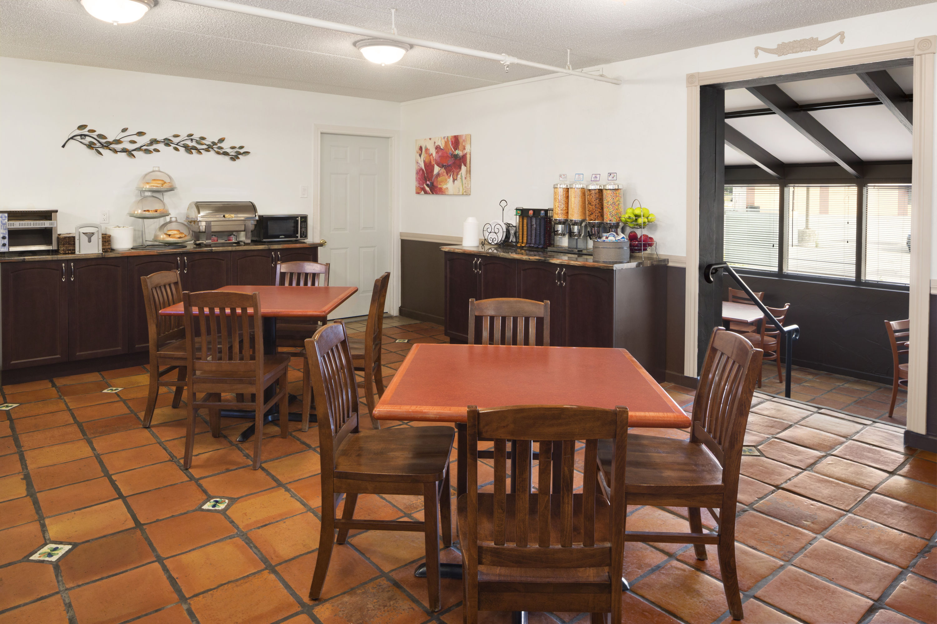 Days Inn by Wyndham Brantford restaurant in Brantford, Ontario