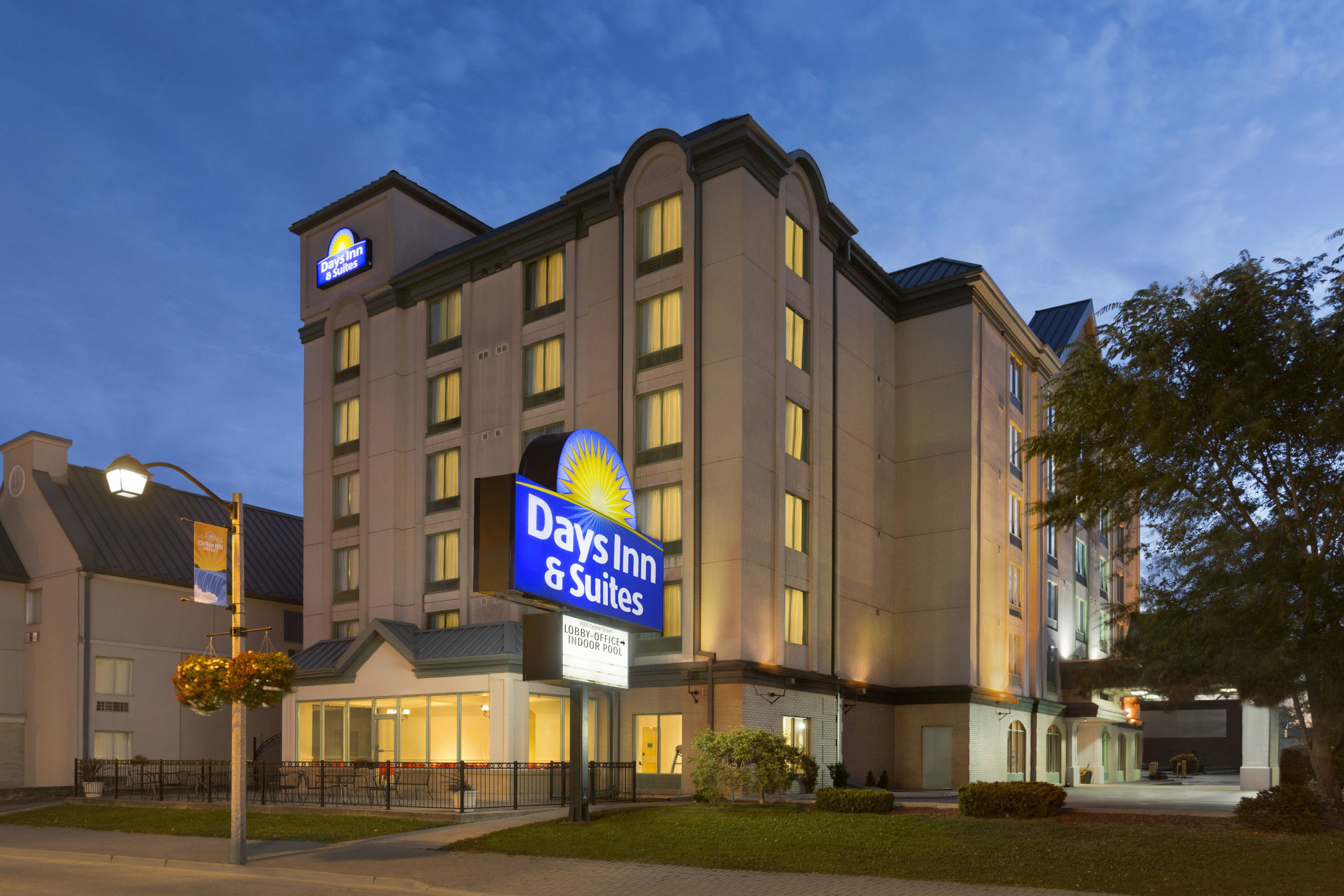 Days Inn Wyndham Niagara Falls Centre St  the Falls Niagara