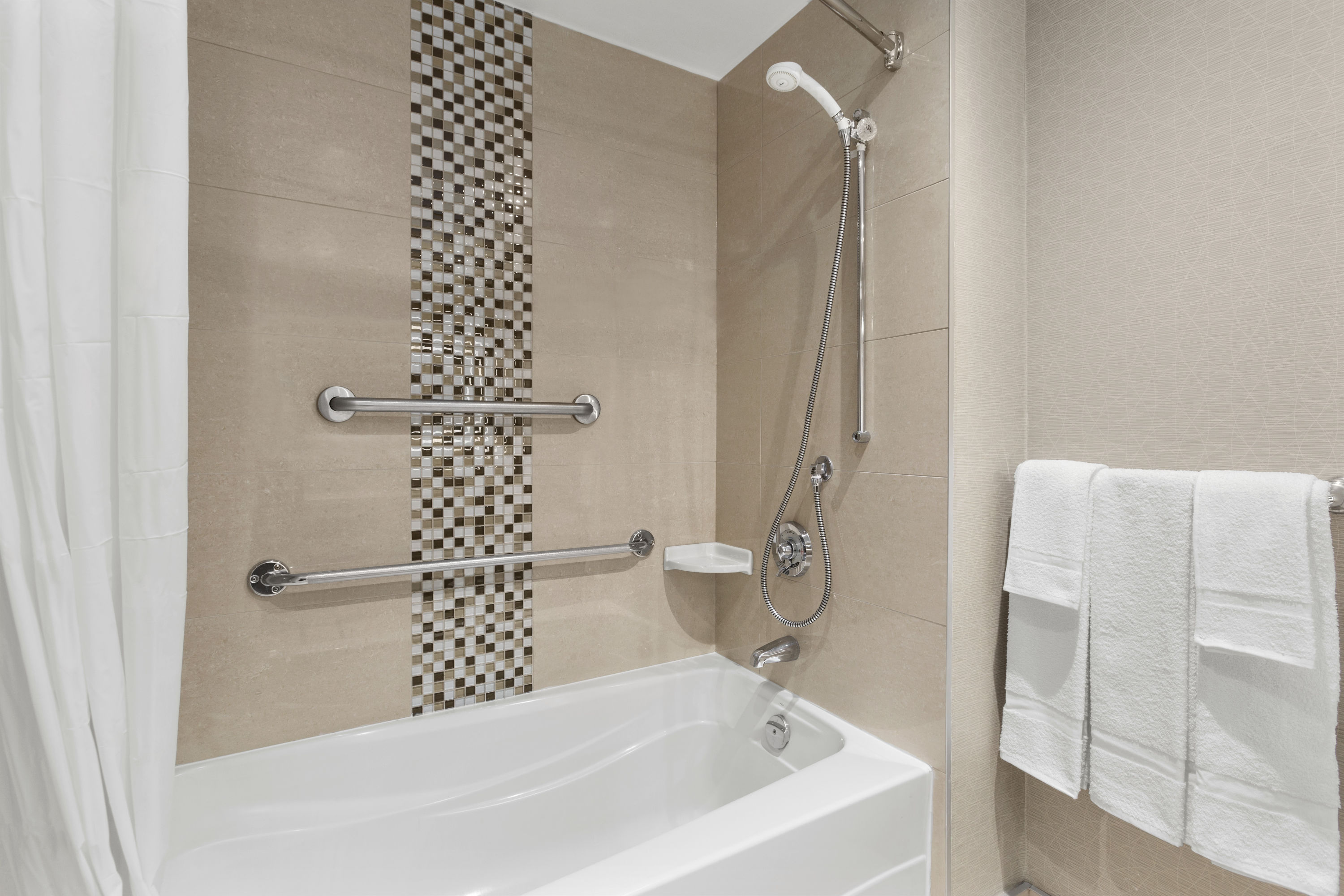 Guest room bath at the Days Inn by Wyndham Ottawa in Ottawa, Ontario