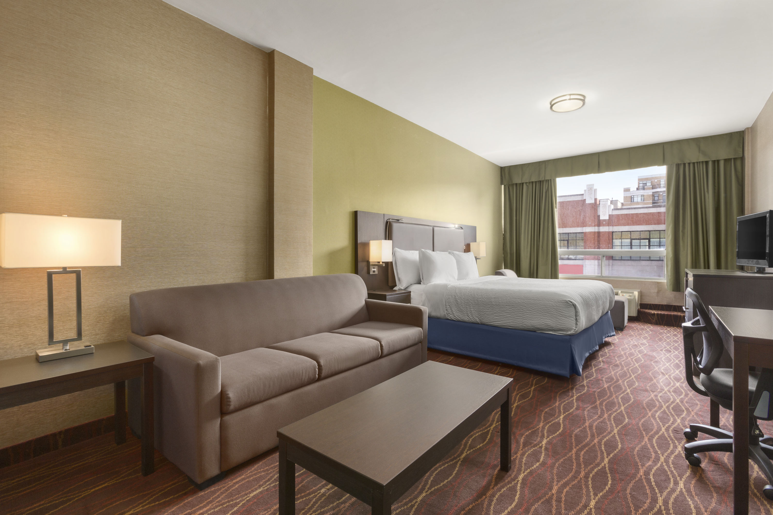Days Inn By Wyndham Ottawa Ottawa On Hotels