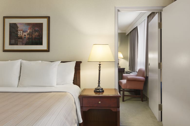 Days Inn By Wyndham Ottawa West Hotels On K2h 8g3 Guest Room At The Days Inn By Wyndham Ottawa West In Ontario