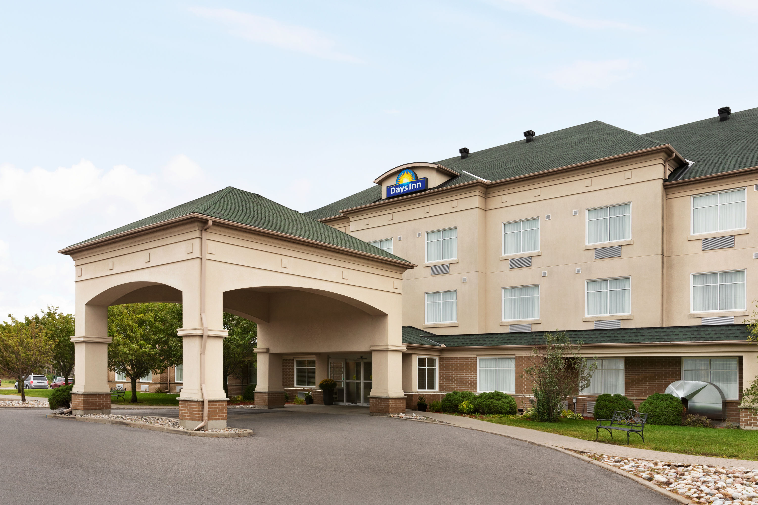 Days Inn By Wyndham Ottawa Airport Ottawa On Hotels