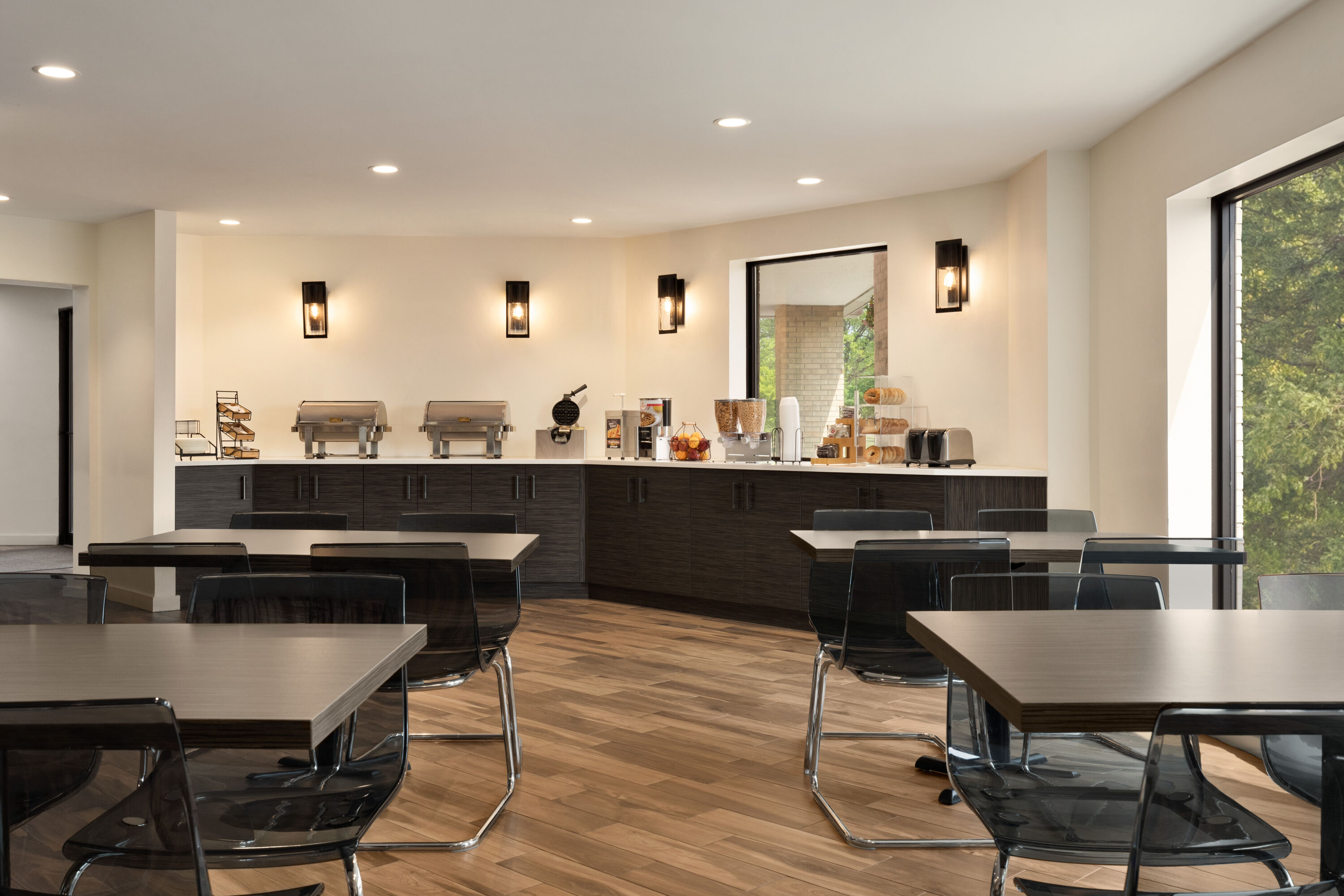 Free breakfast at Days Inn by Wyndham Sarnia Harbourfront in Sarnia, Ontario