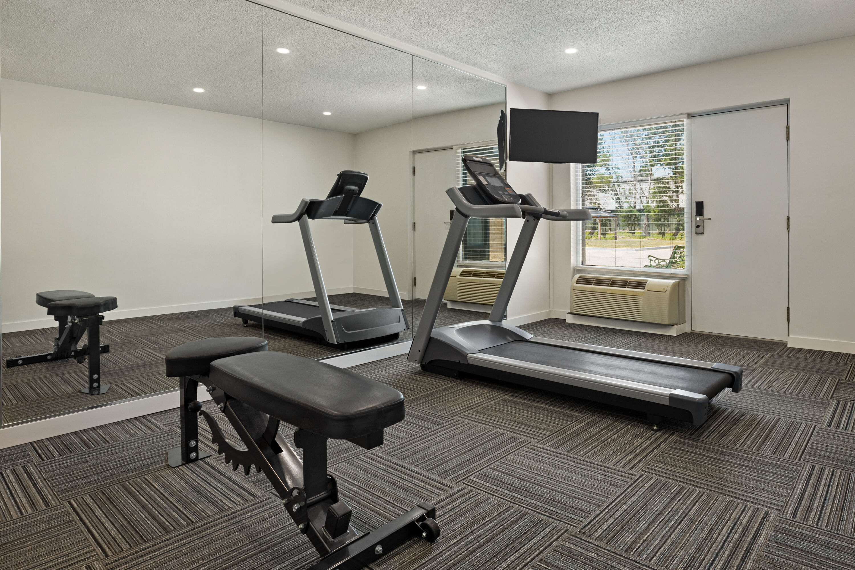 Fitness room at Days Inn by Wyndham Sarnia Harbourfront in Sarnia, Ontario