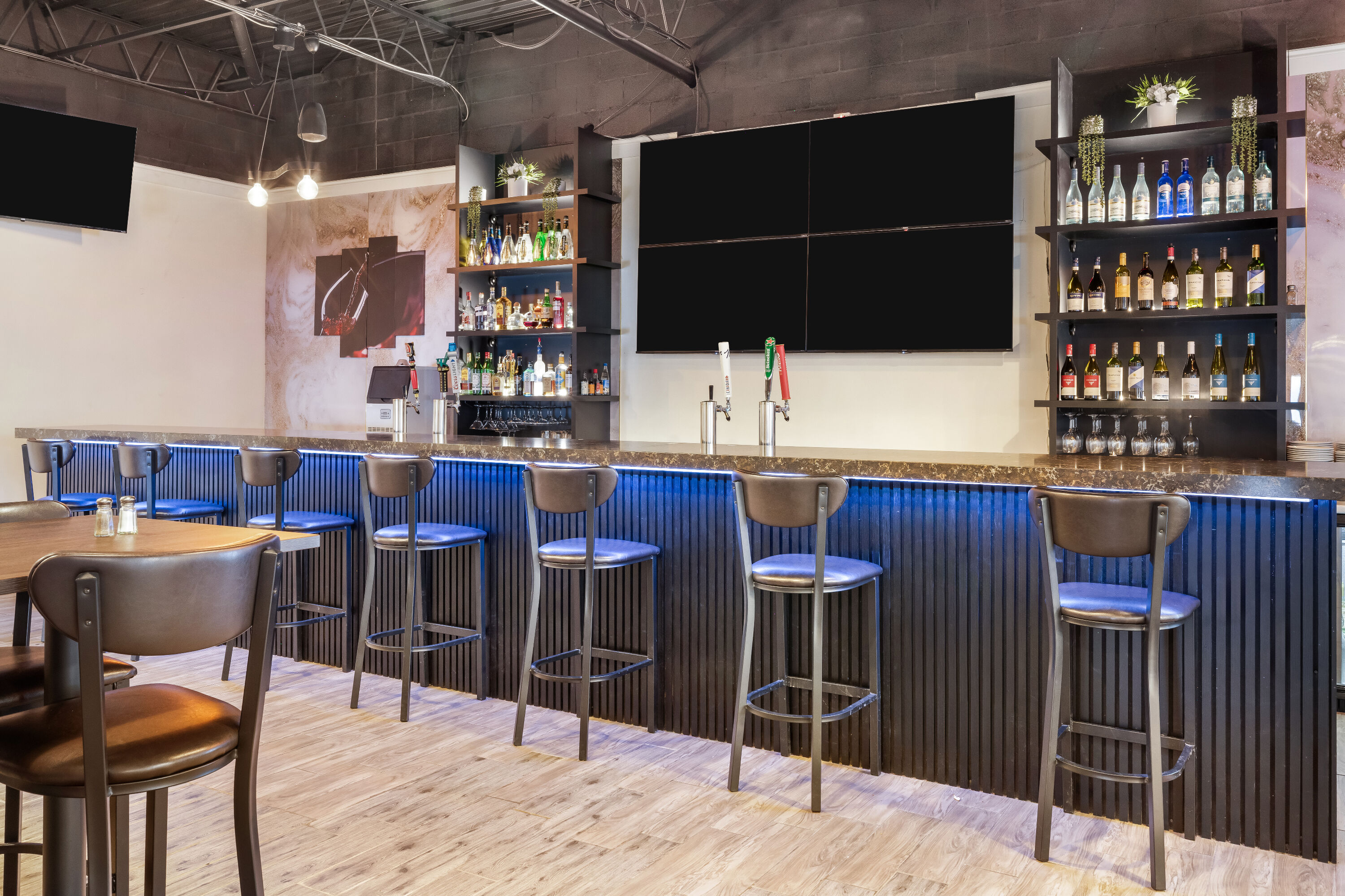 Bar at Days Inn by Wyndham Sudbury & Conference Centre in Sudbury, Ontario