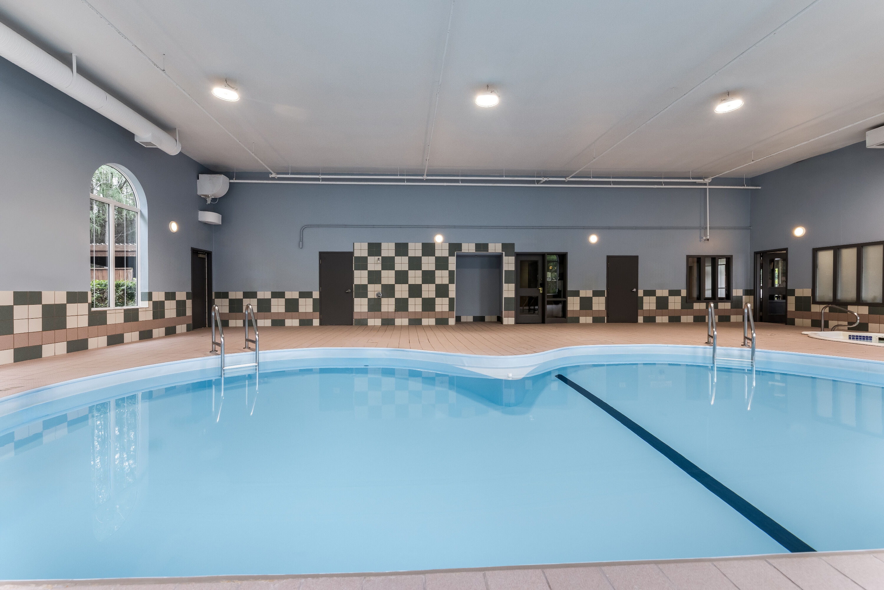 Indoor pool at the Days Inn & Suites by Wyndham Thunder Bay in Thunder Bay, Ontario