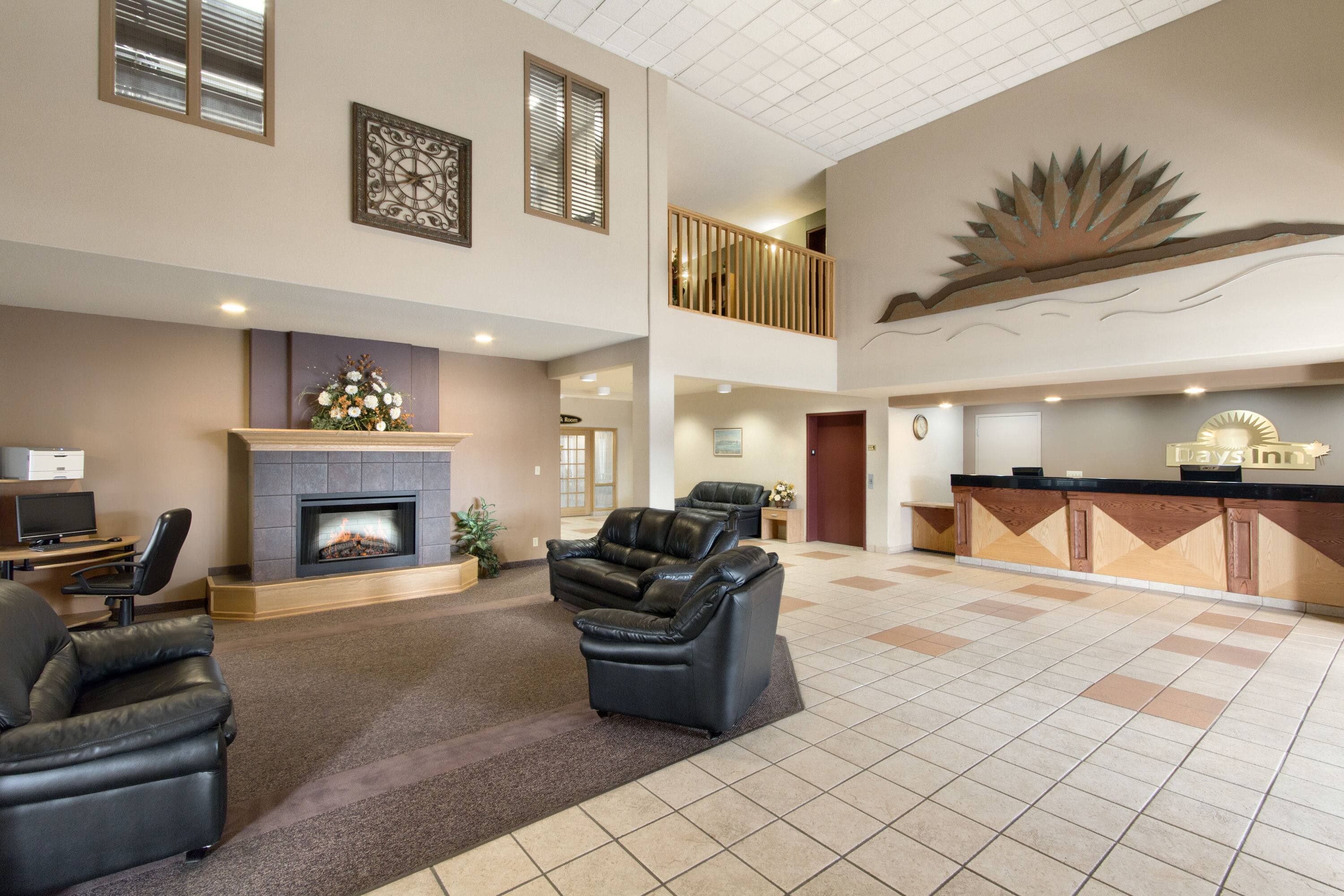 Days Inn Suites By Wyndham Thunder Bay Thunder Bay On - 