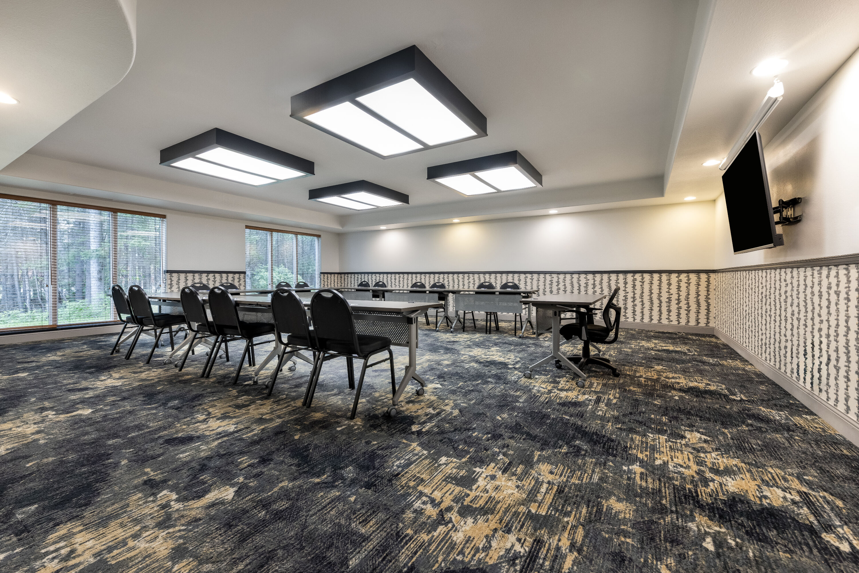 U-shape meeting room at Days Inn & Suites by Wyndham Thunder Bay in Thunder Bay, Ontario