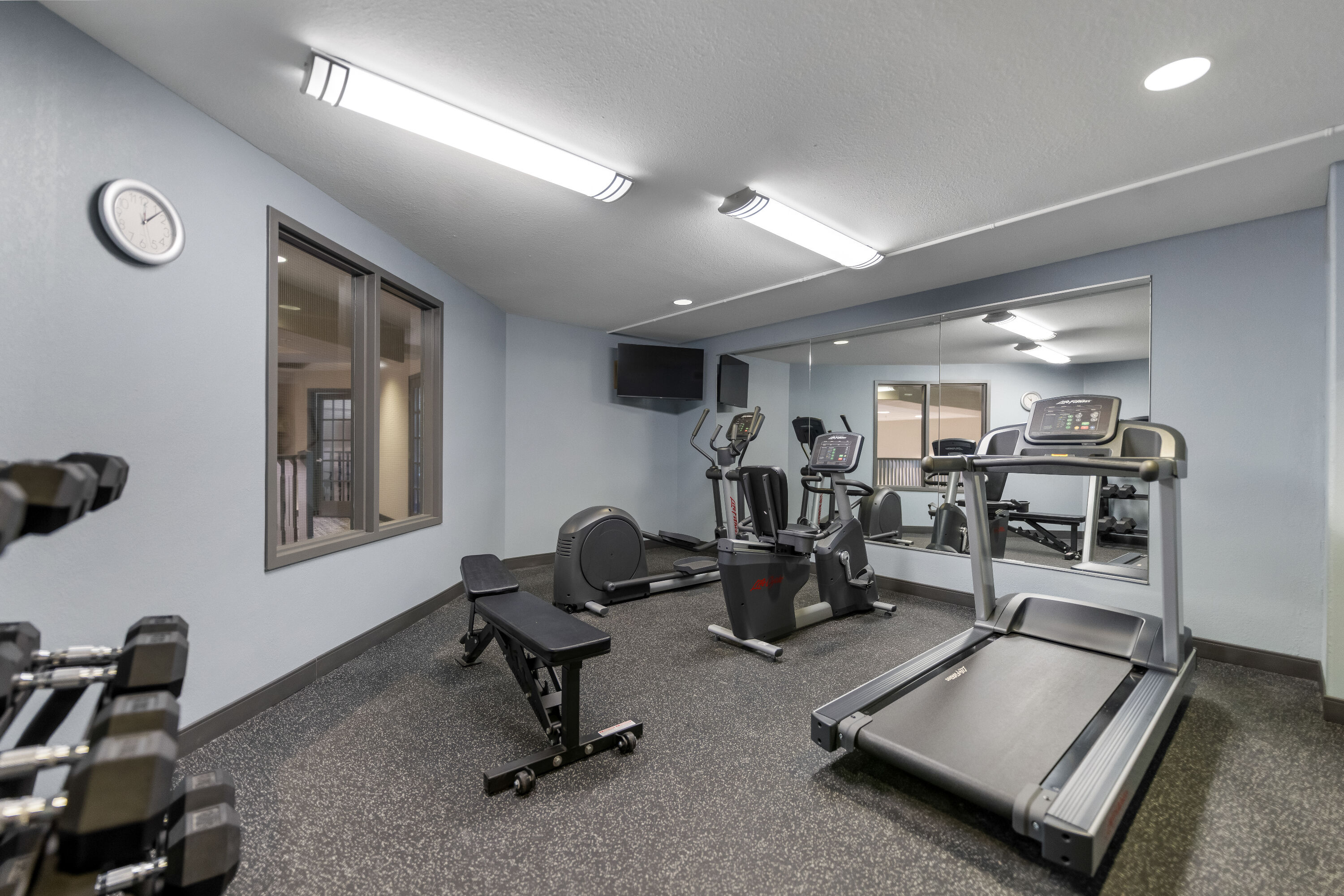 Fitness room at Days Inn by Wyndham Thunder Bay North in Thunder Bay, Ontario