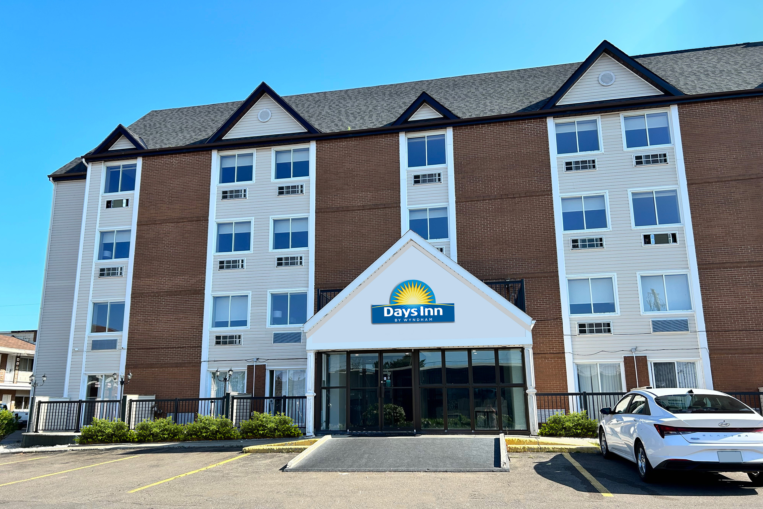 Exterior of Days Inn & Suites by Wyndham Summerside hotel in Summerside, Prince Edward Island